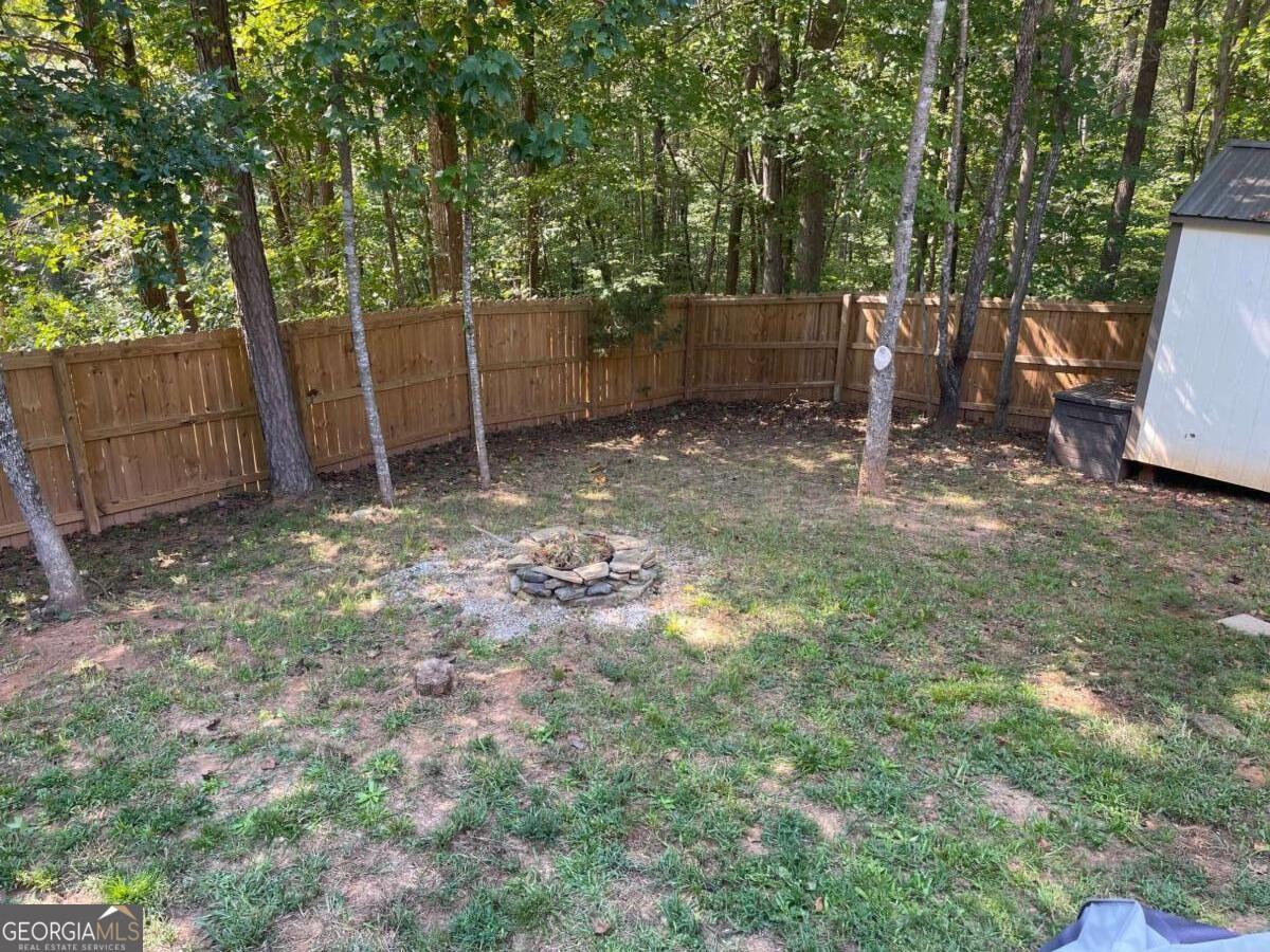 698 Ivy Creek Drive