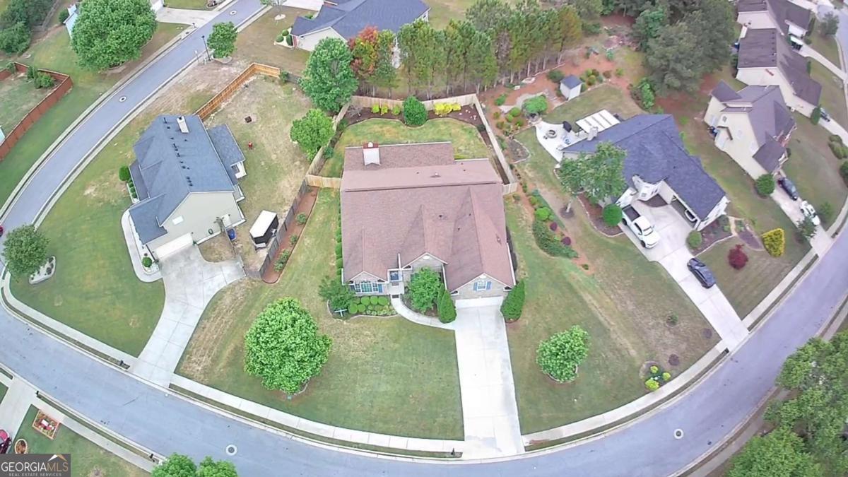 1605 Brooks Pointe Court