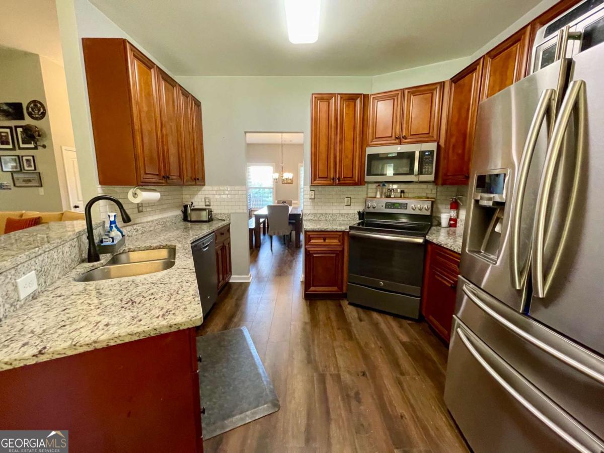 120 W Pennick Drive