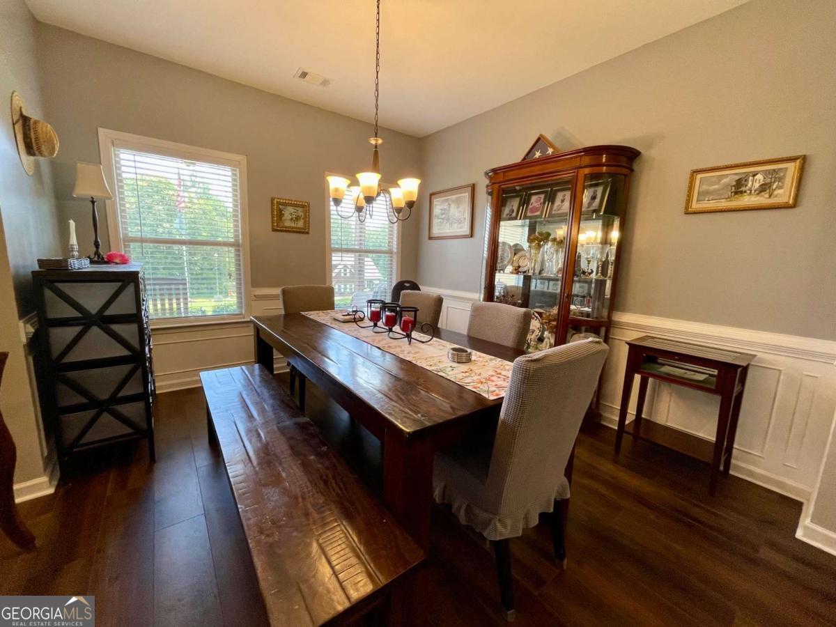 120 W Pennick Drive