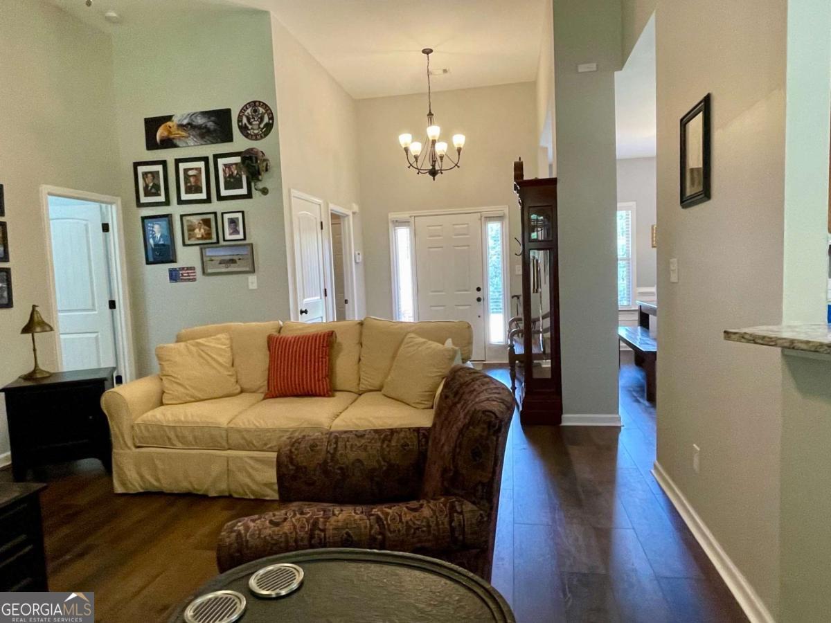 120 W Pennick Drive