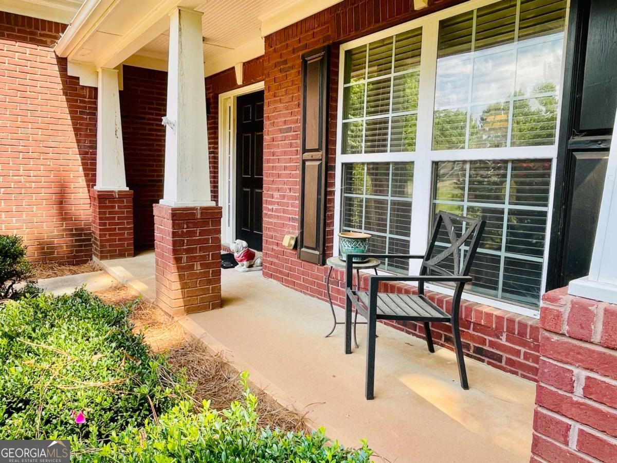 933 Vinings Drive