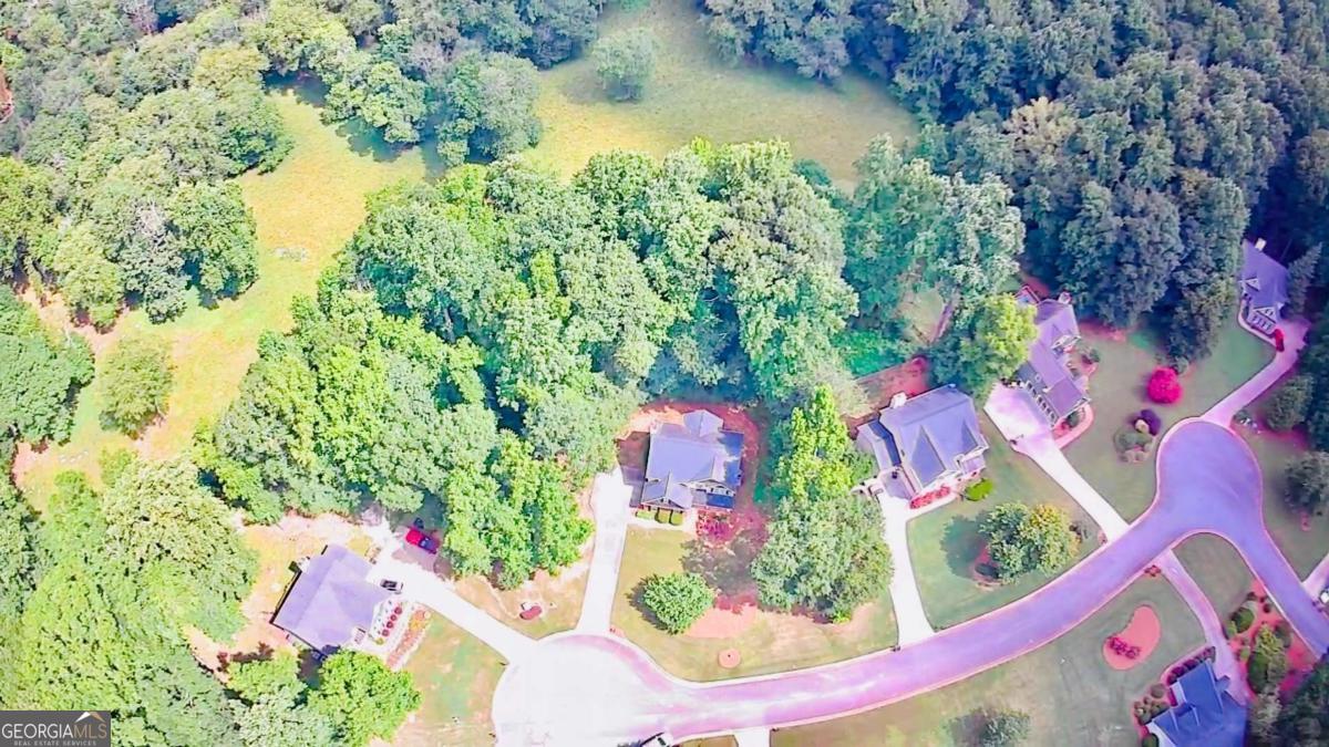 933 Vinings Drive
