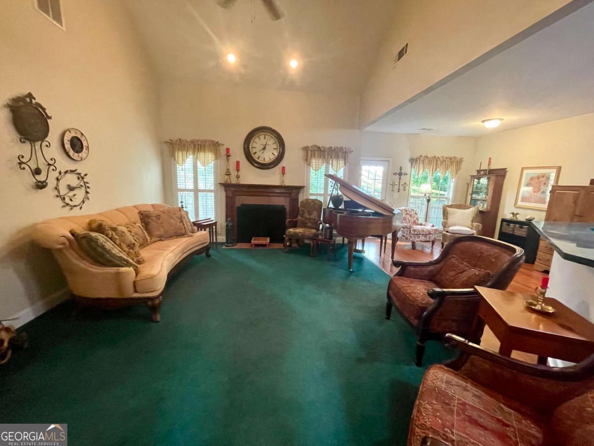 930 Vinings Drive