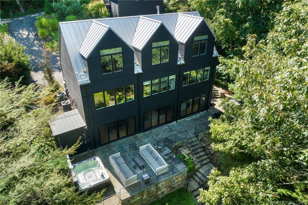 29 Ledgewood Drive