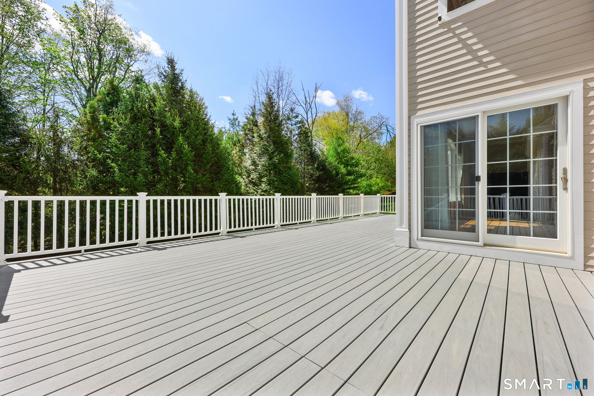 12 Woodbine Way