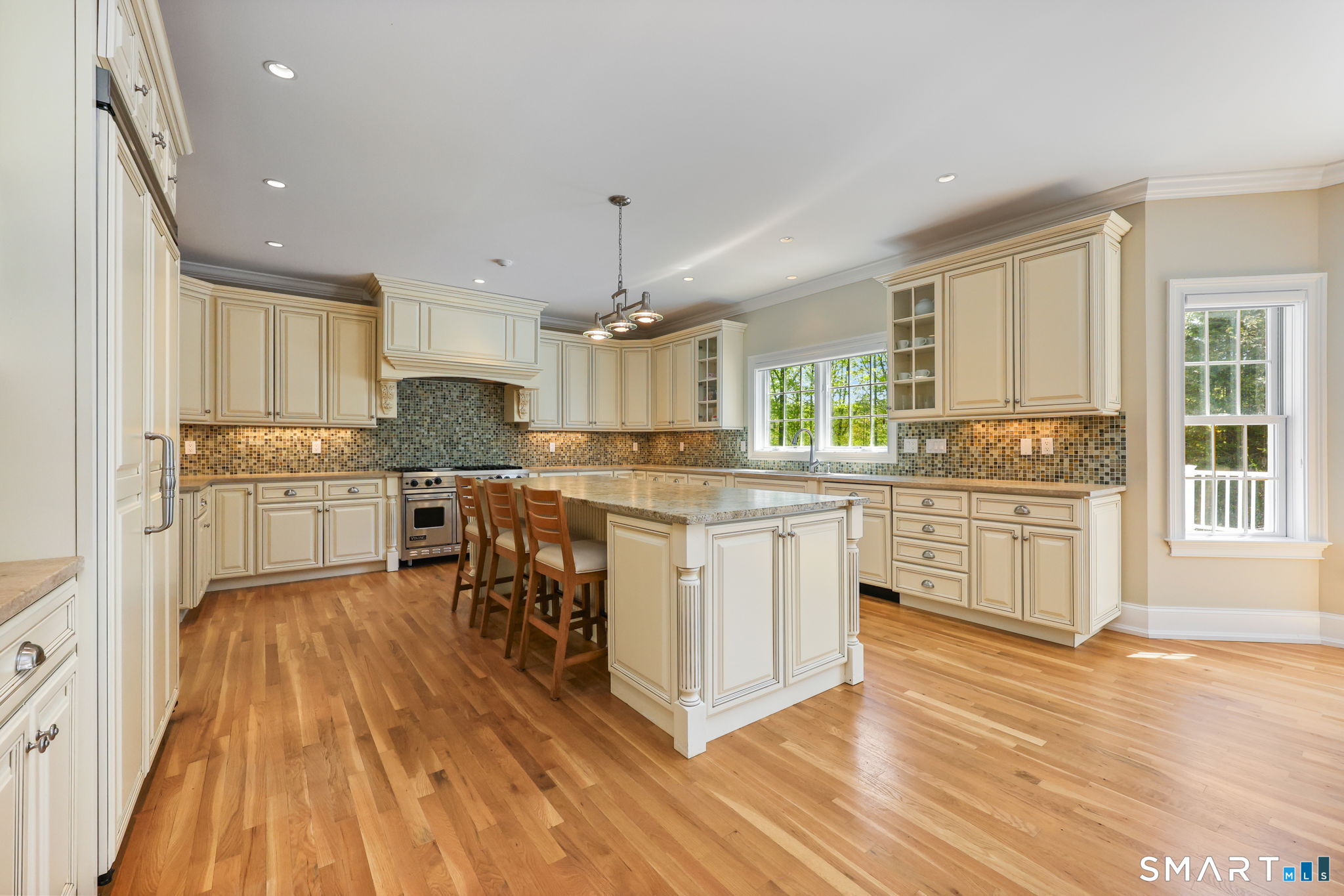 12 Woodbine Way