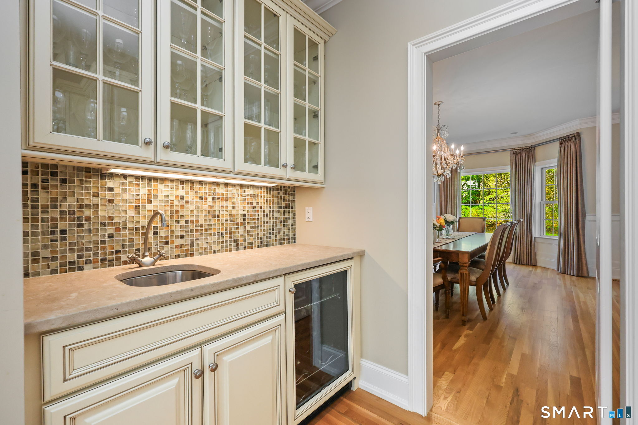 12 Woodbine Way