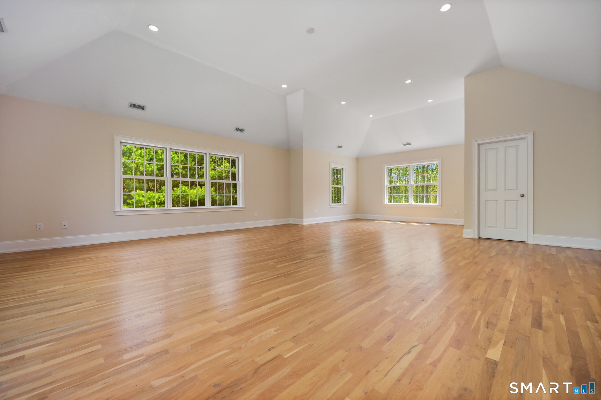 12 Woodbine Way