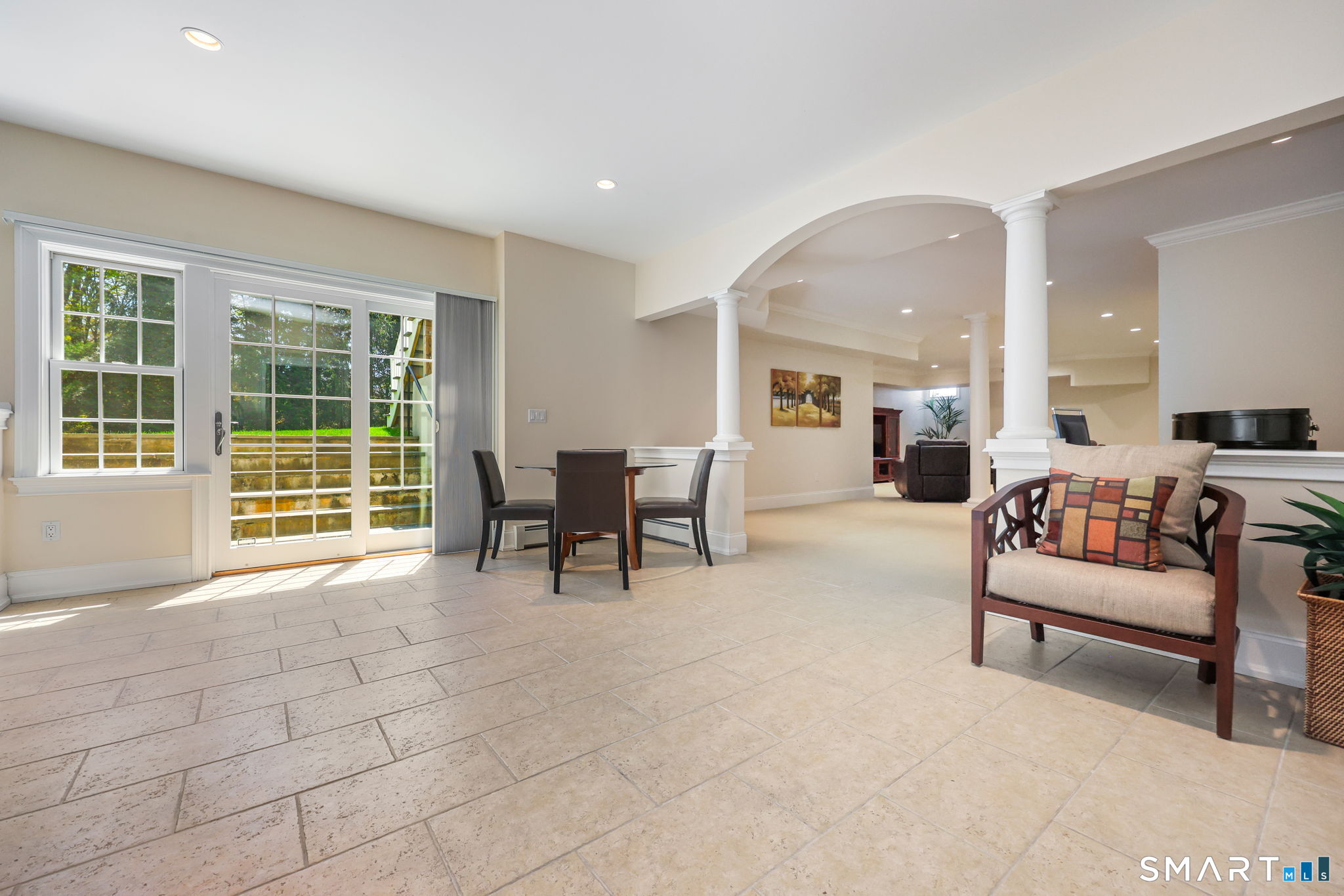 12 Woodbine Way