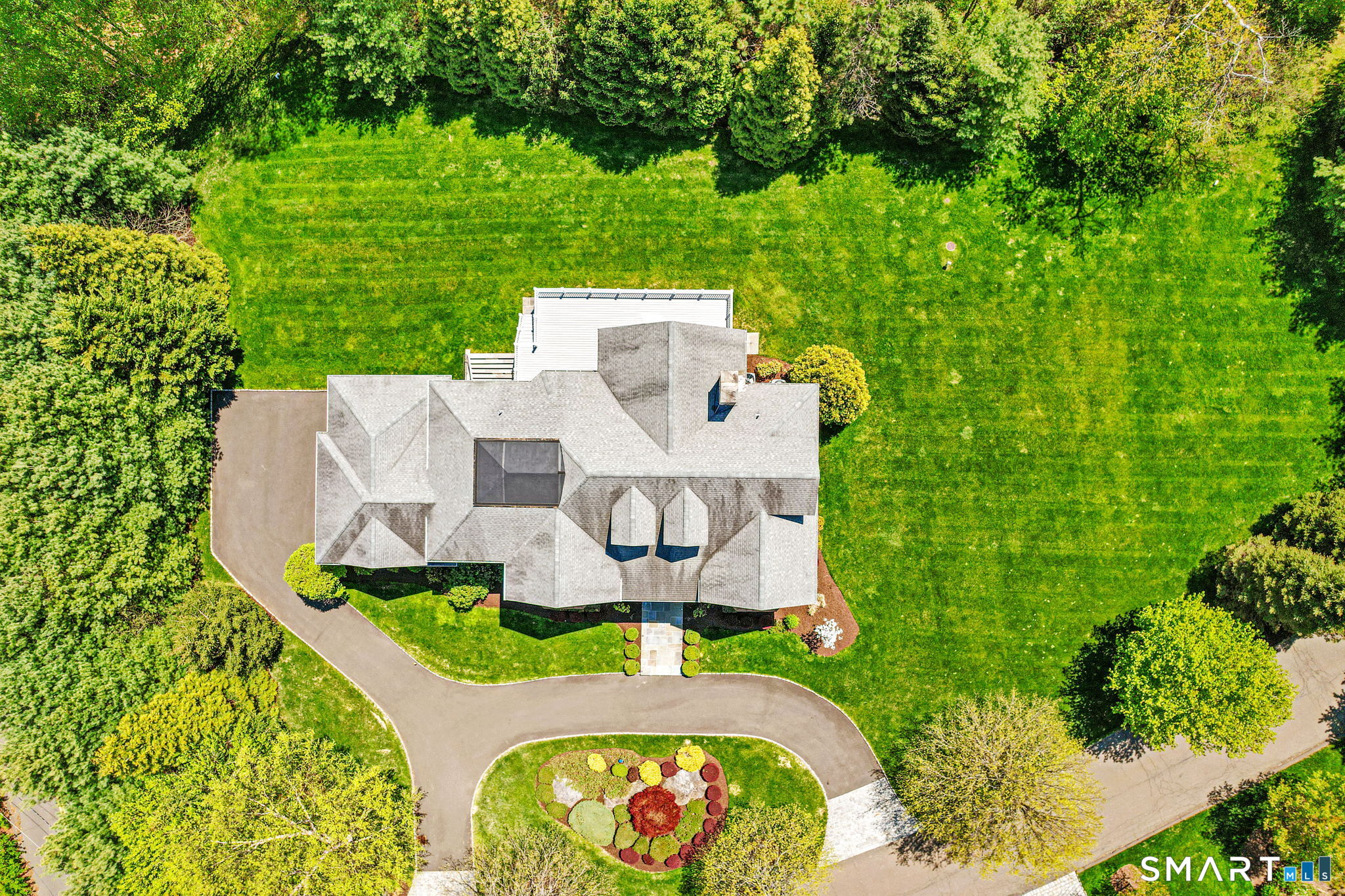 12 Woodbine Way