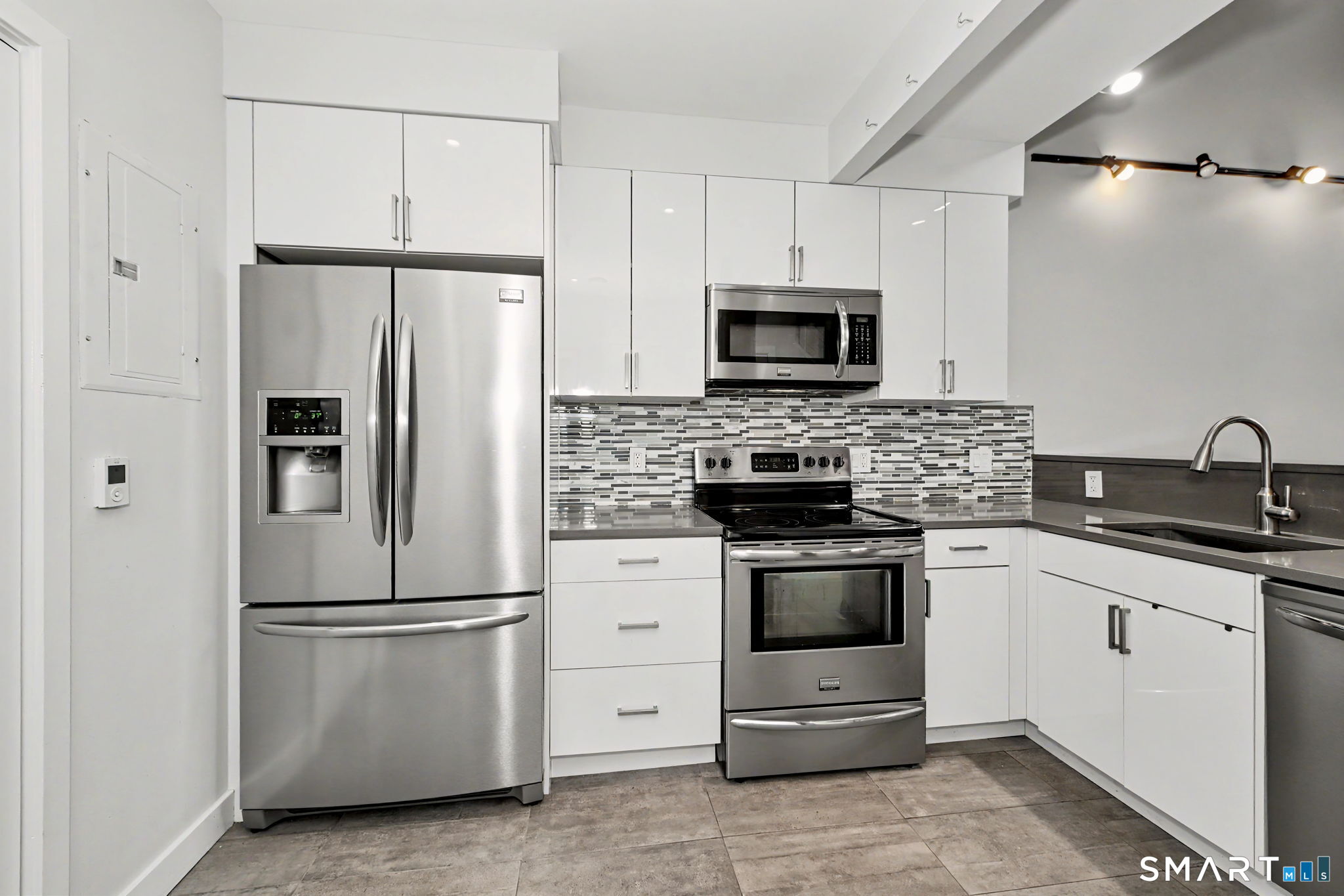 25 Grand Street 138