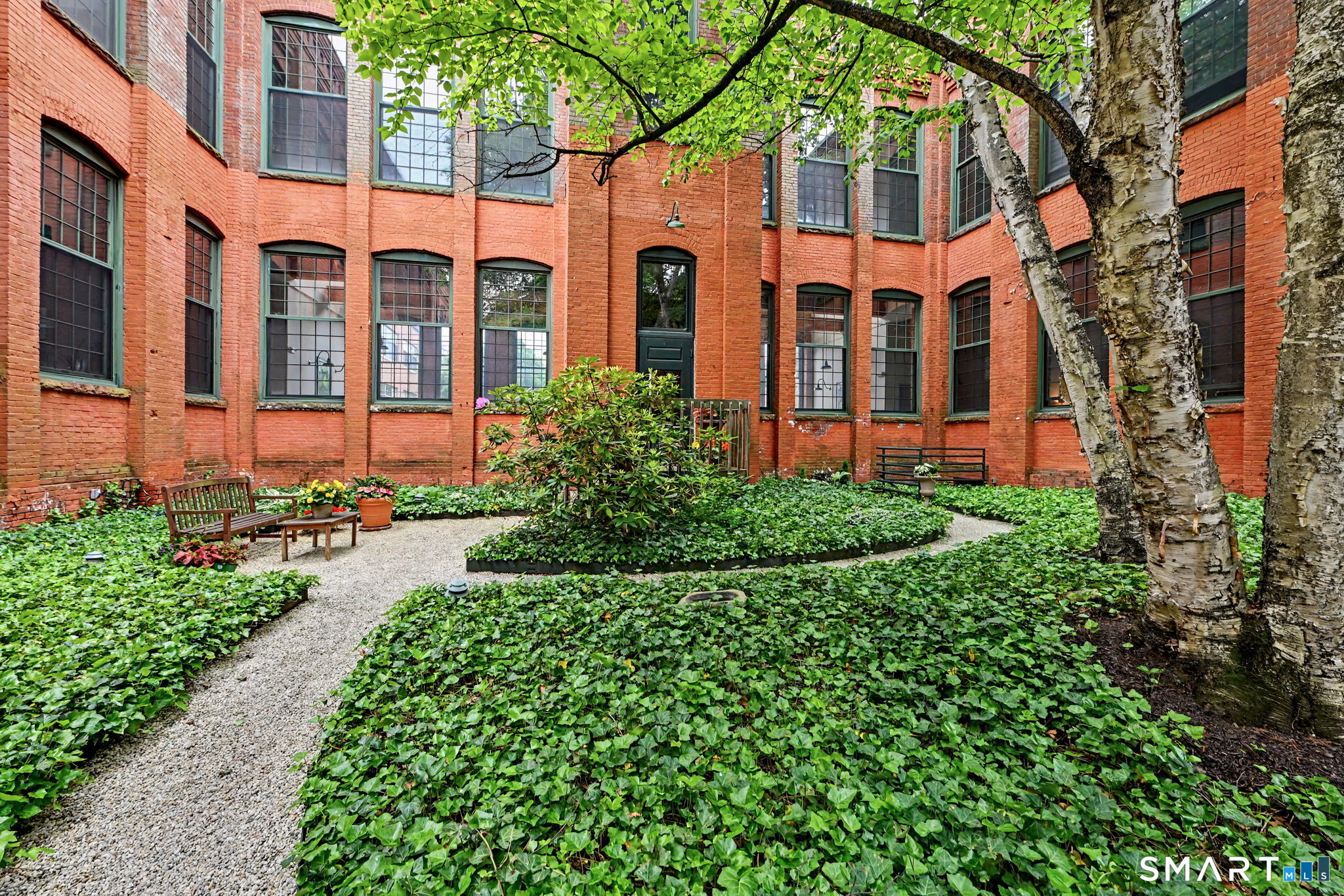 25 Grand Street 138