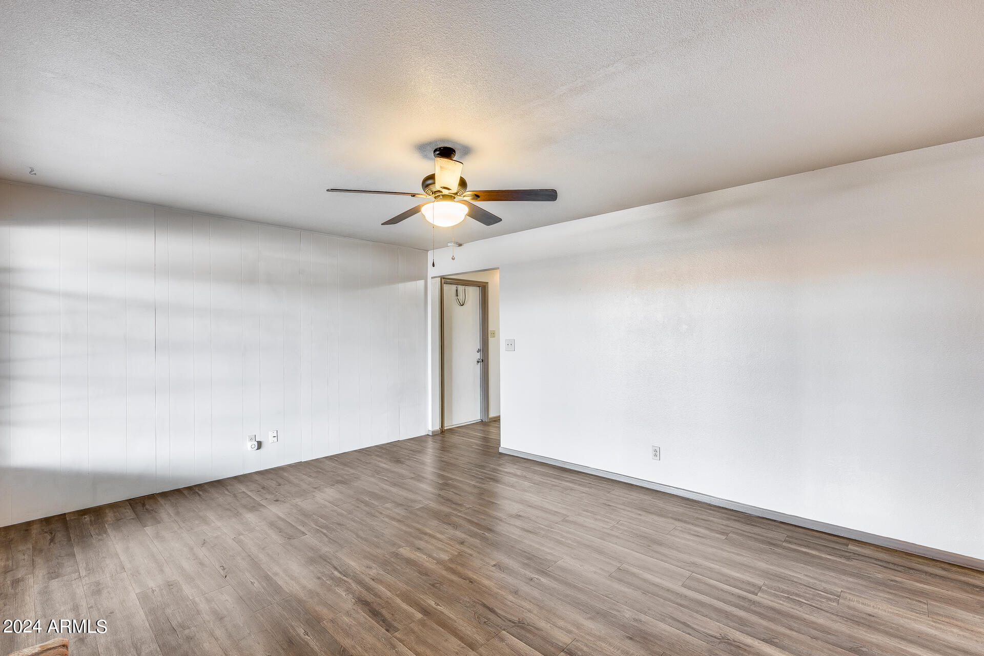 516 E HUNTINGTON Drive, 1