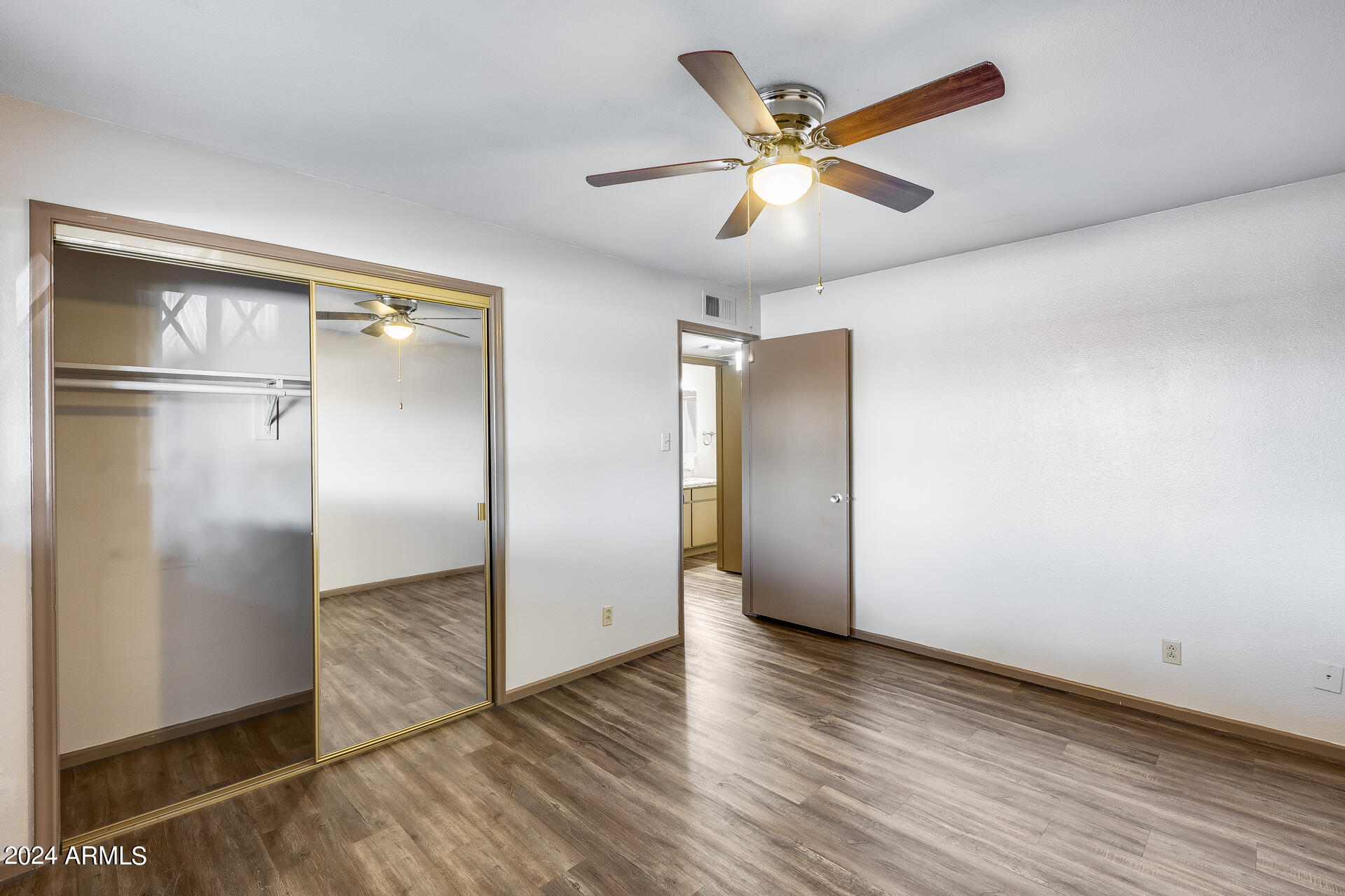 516 E HUNTINGTON Drive, 1