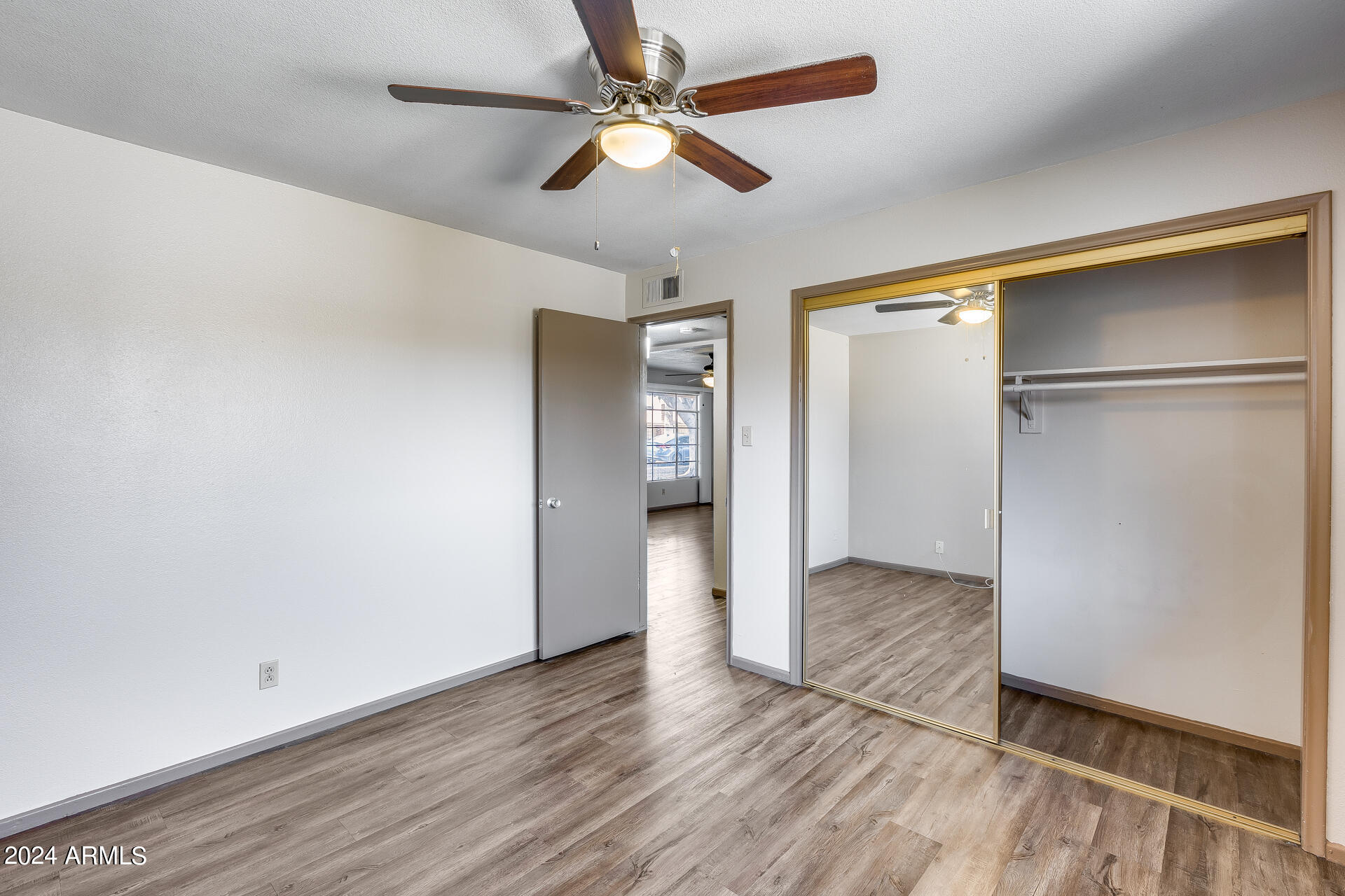 516 E HUNTINGTON Drive, 1