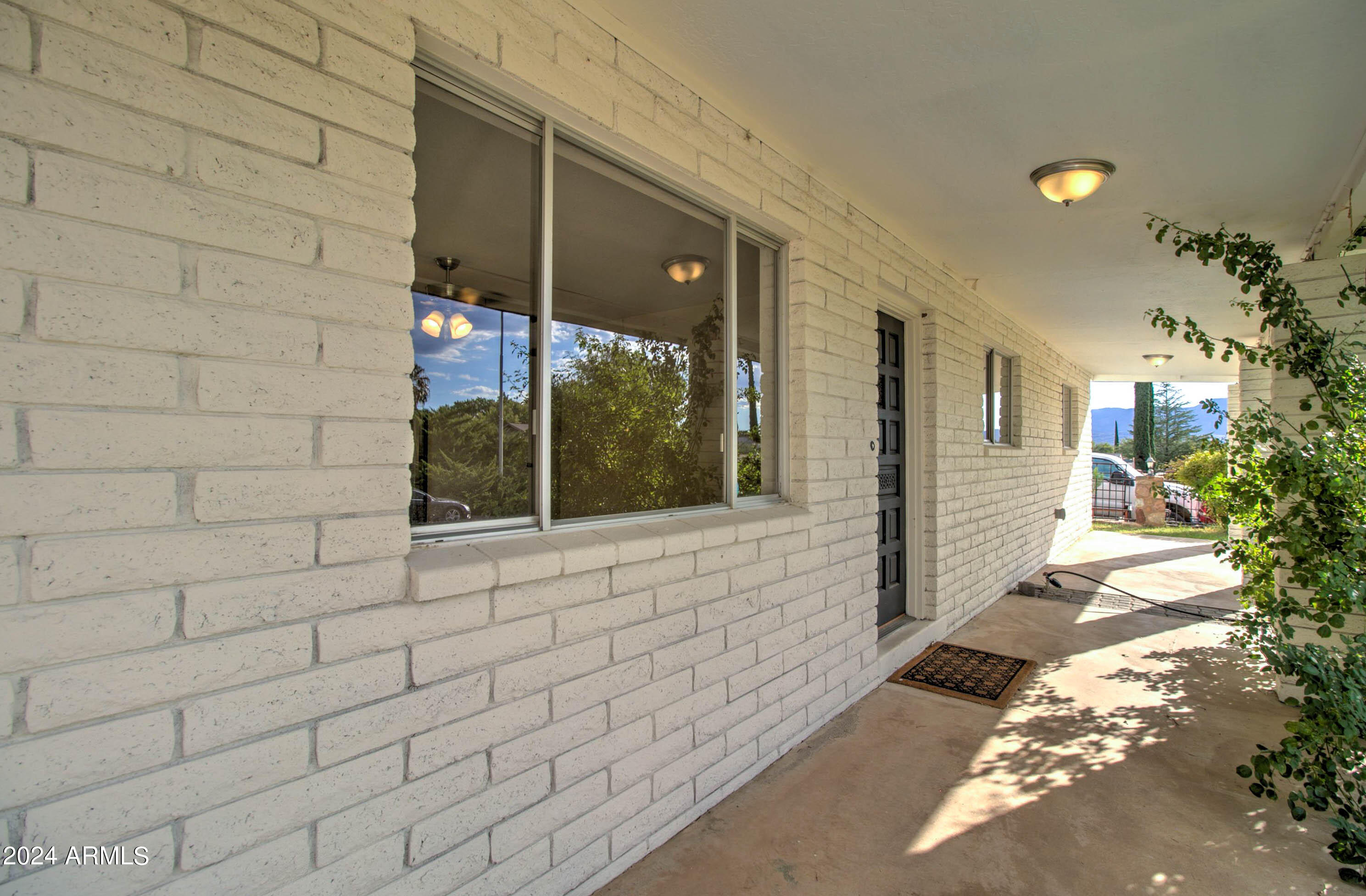 245 E HUNTER Drive