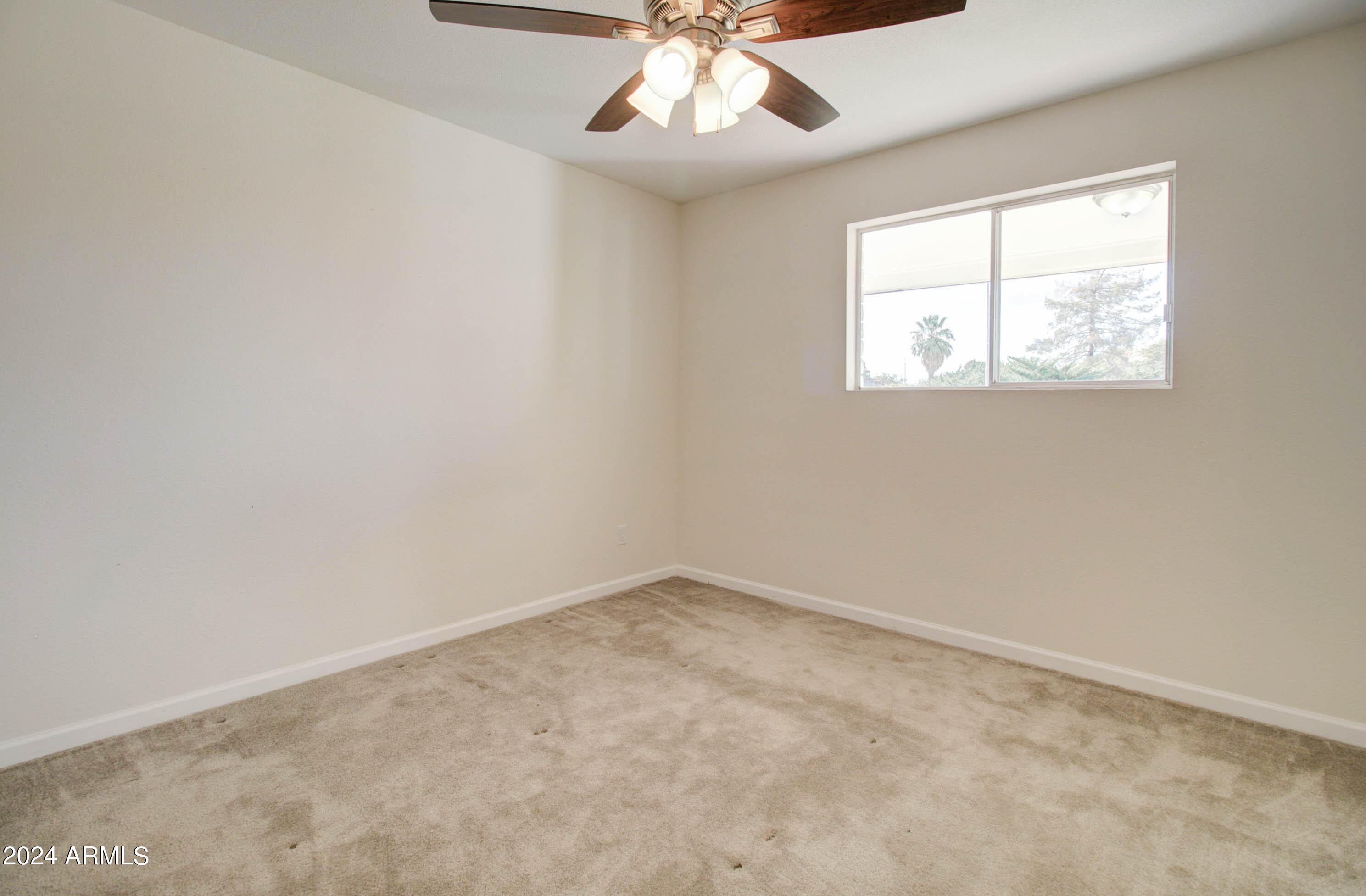245 E HUNTER Drive