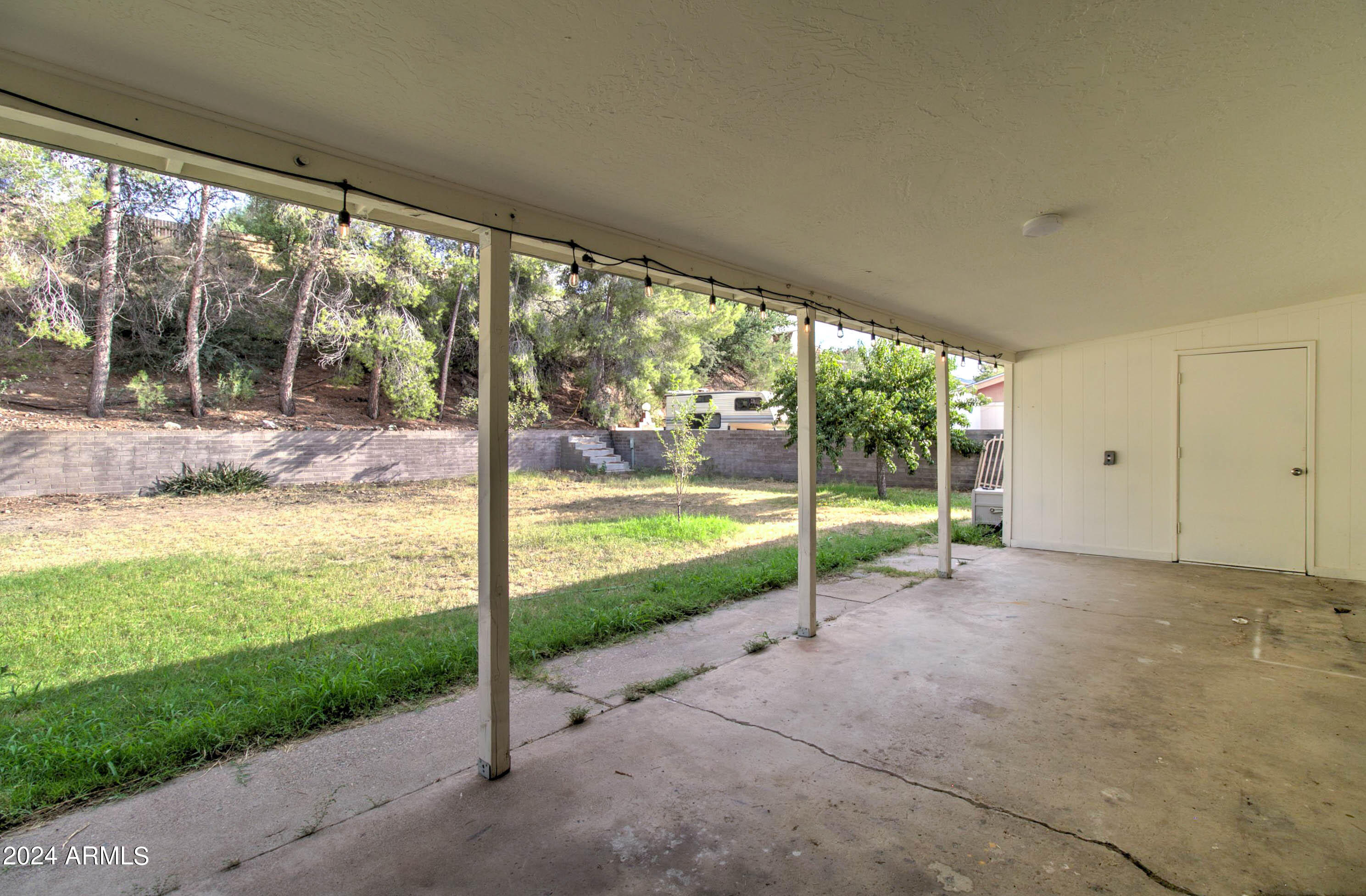 245 E HUNTER Drive