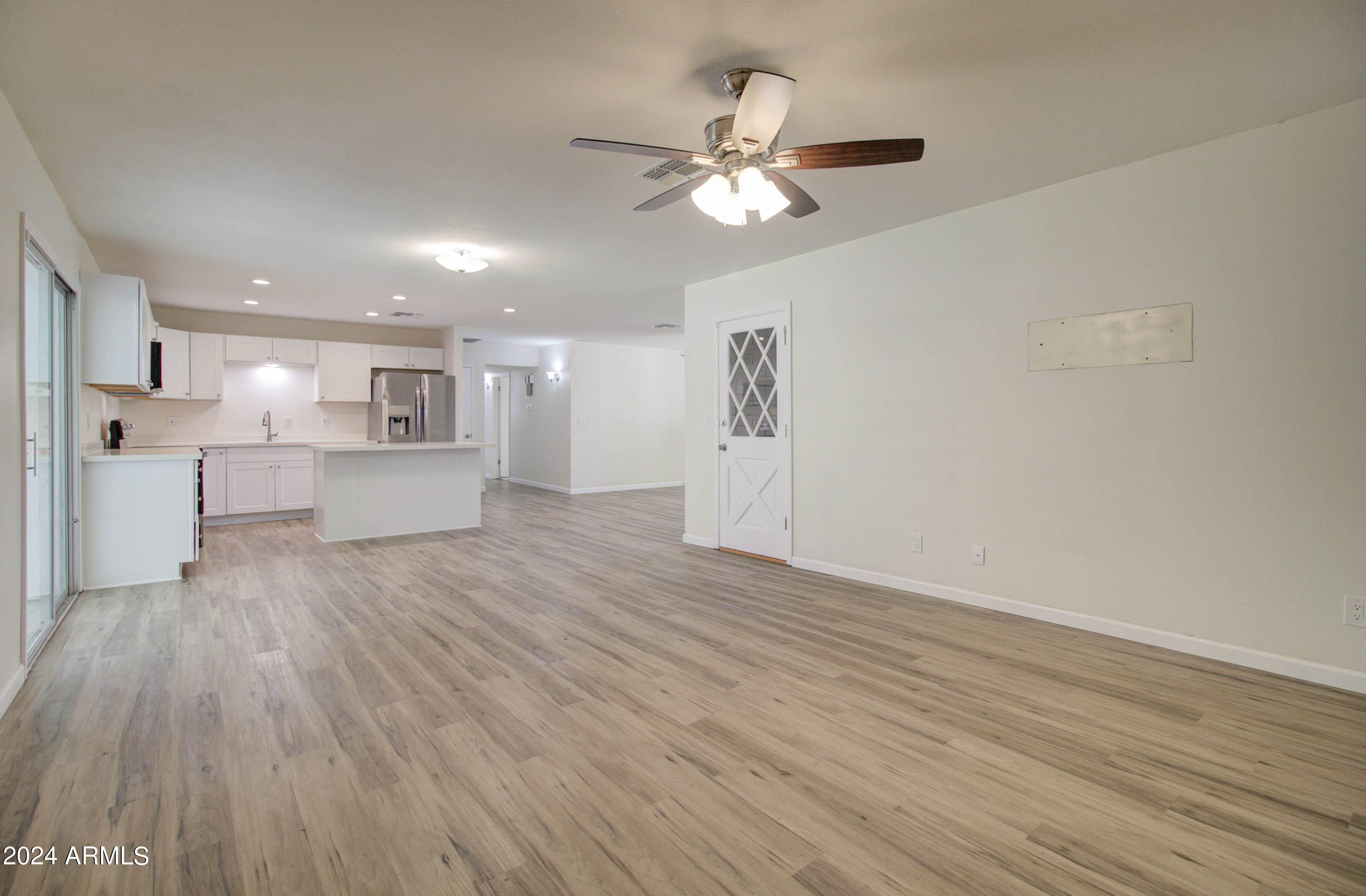 245 E HUNTER Drive