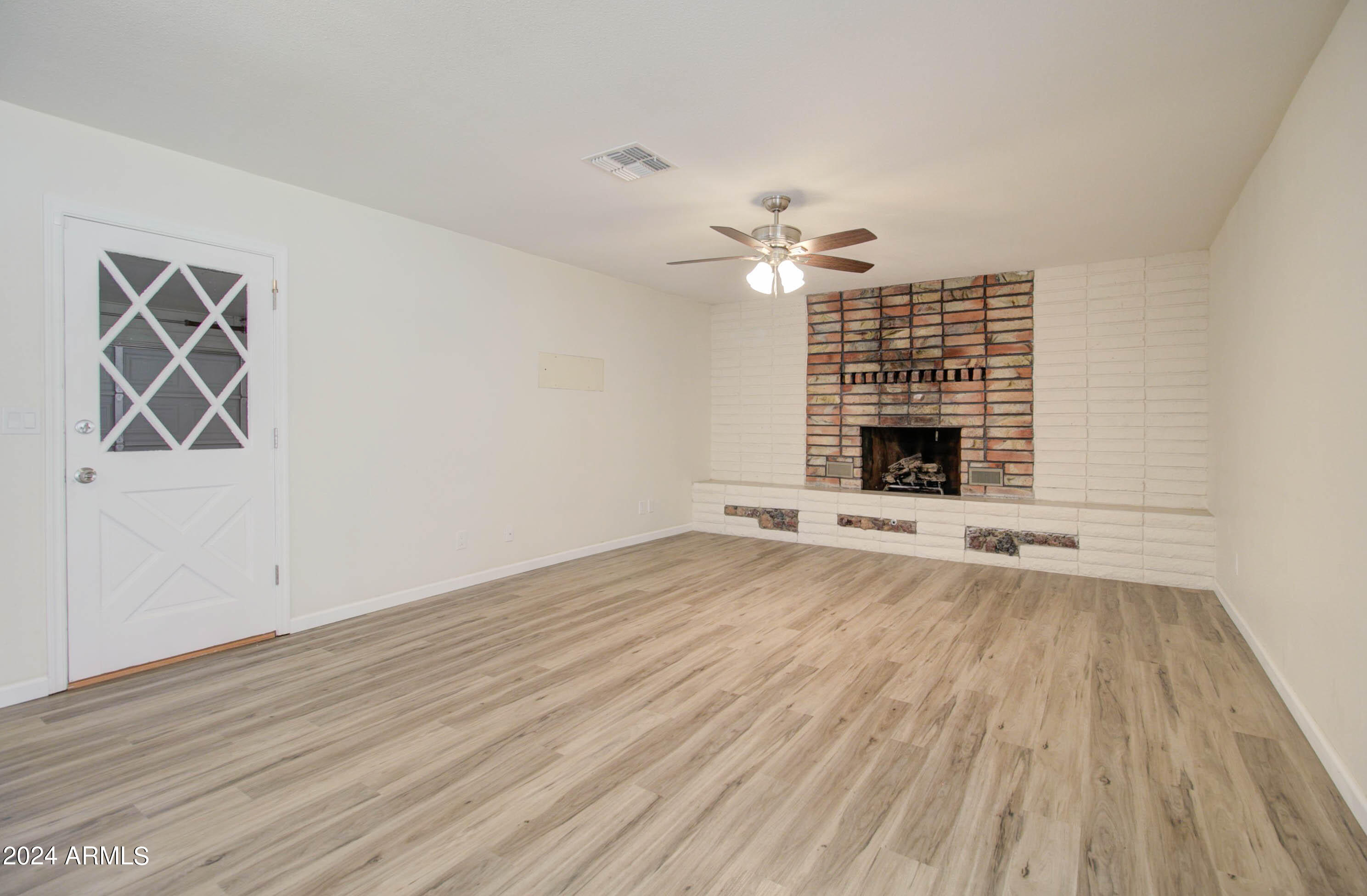 245 E HUNTER Drive