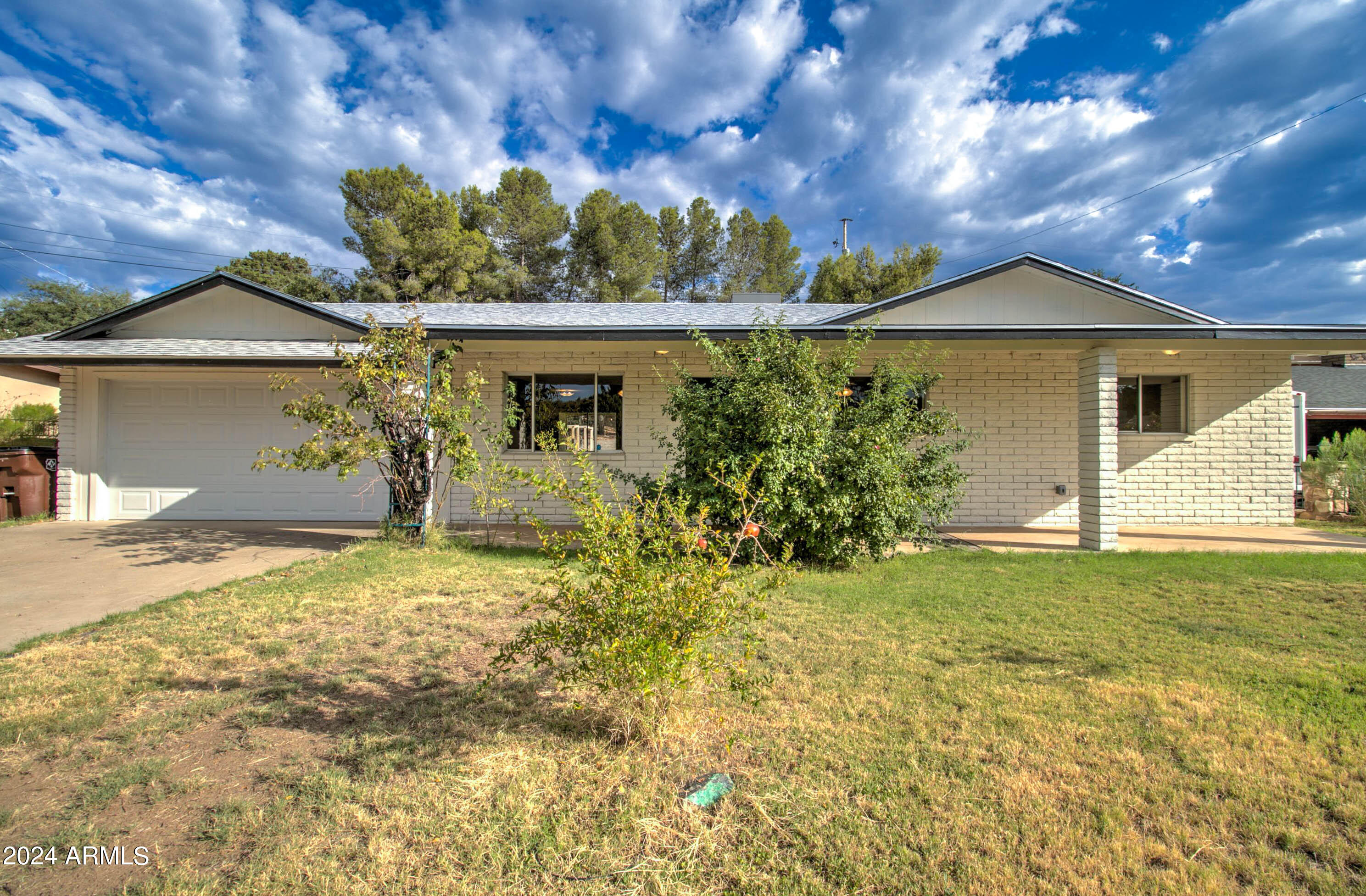 245 E HUNTER Drive