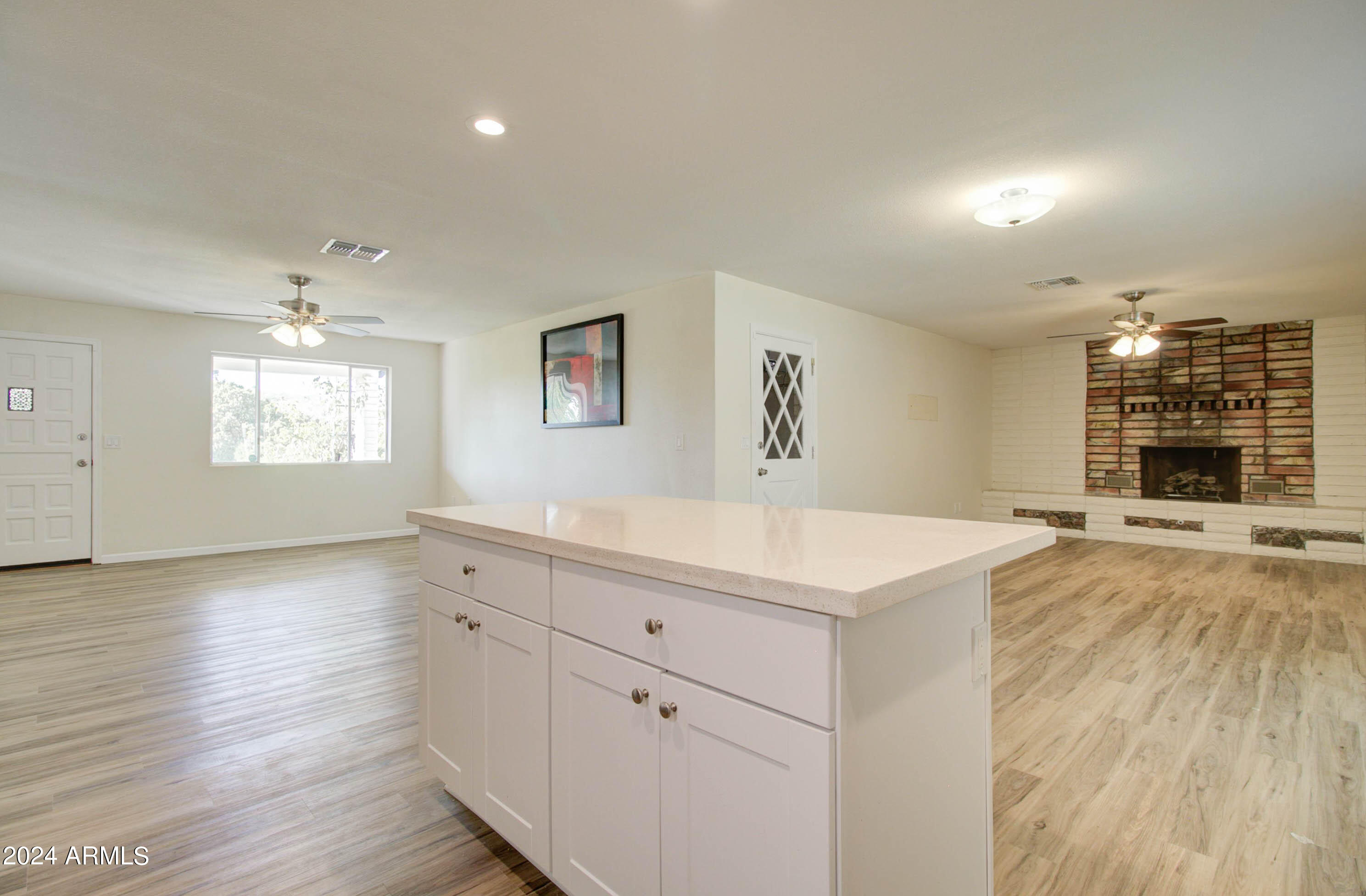 245 E HUNTER Drive