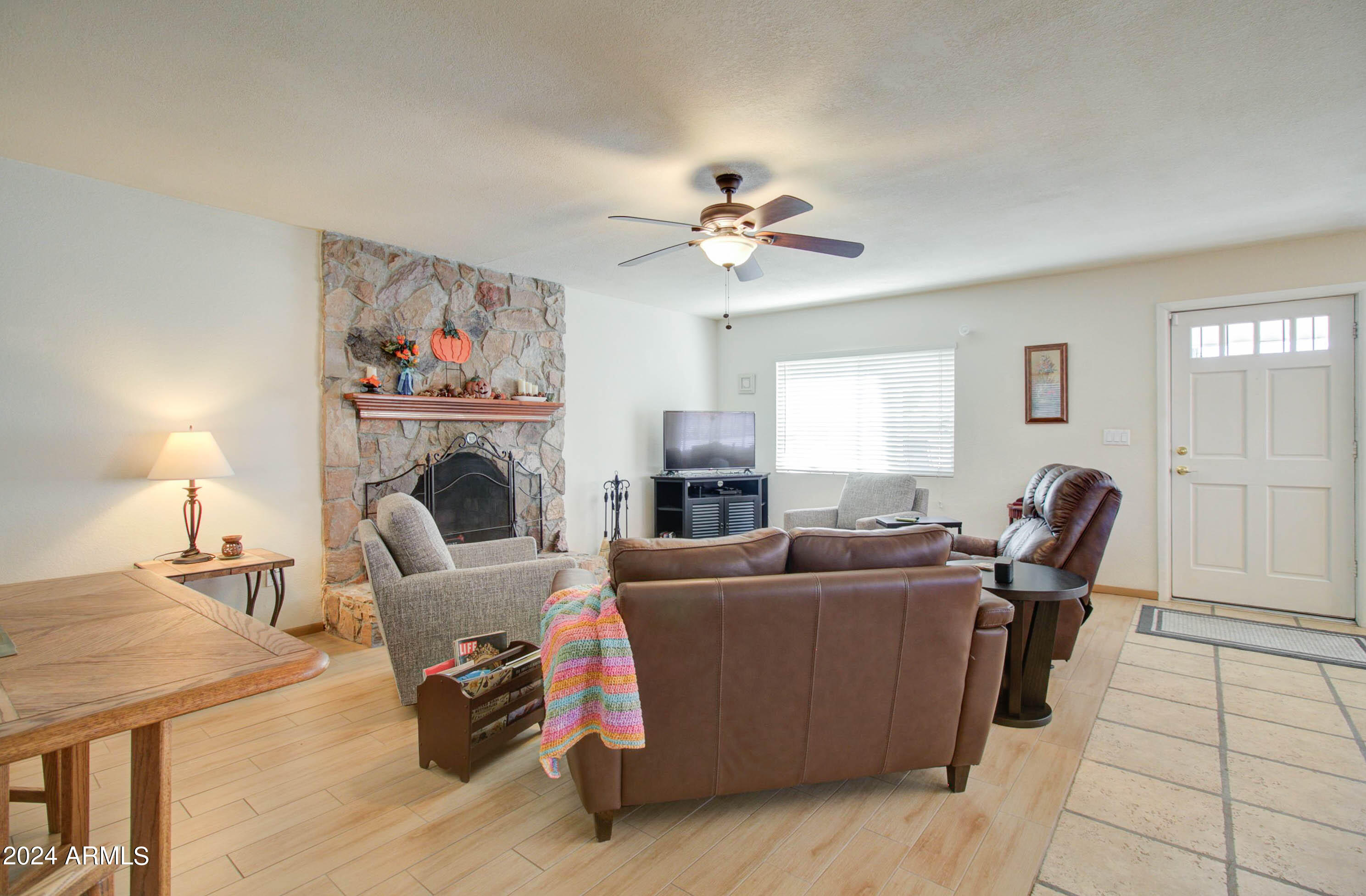 415 E Mesquite Street
