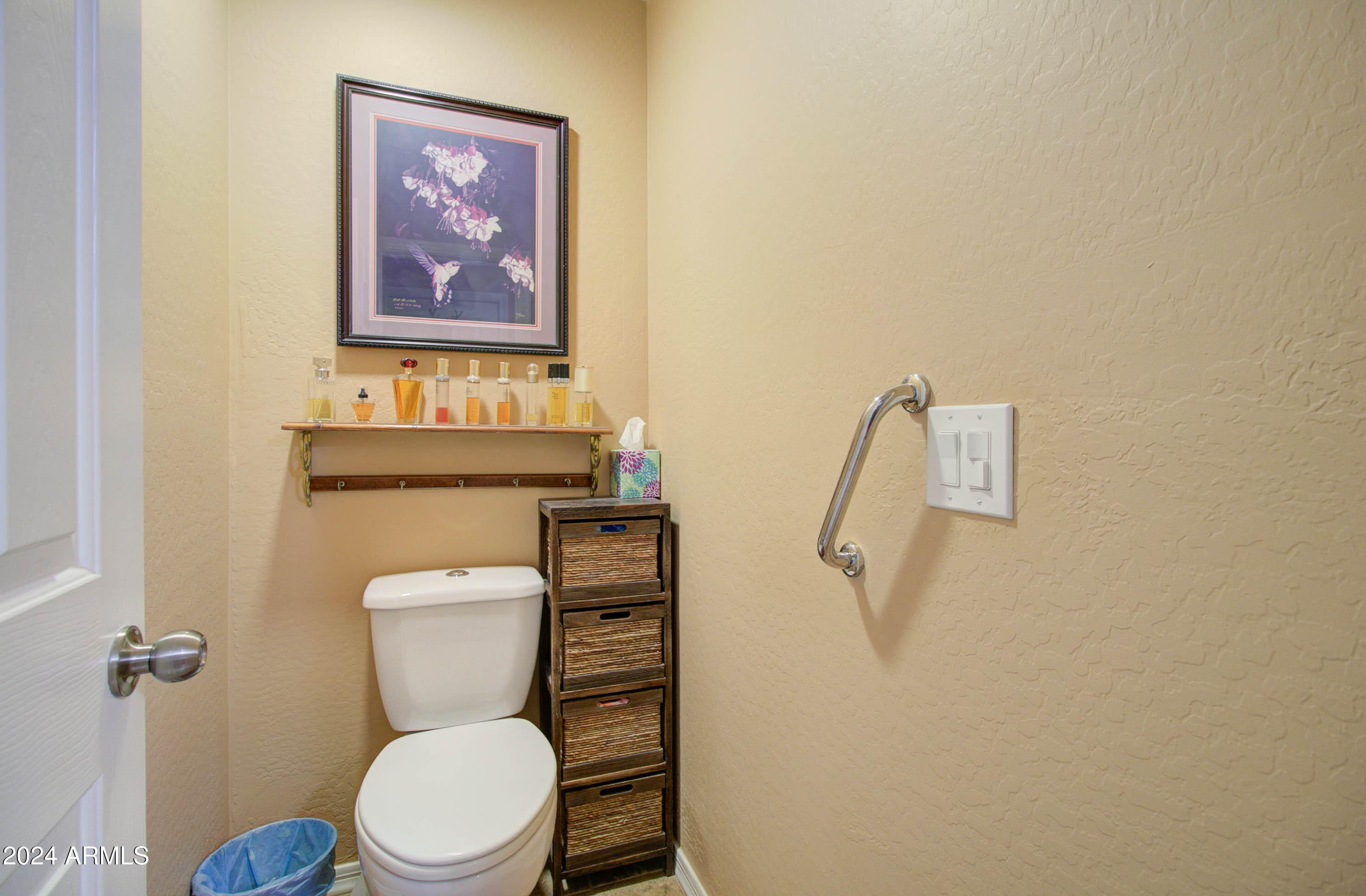 4323 W MAGGIE Drive