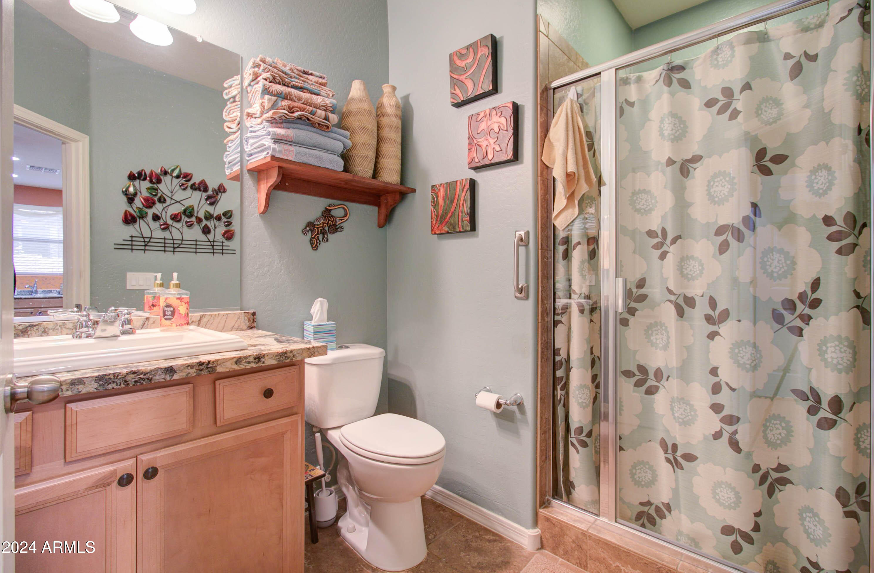 4323 W MAGGIE Drive