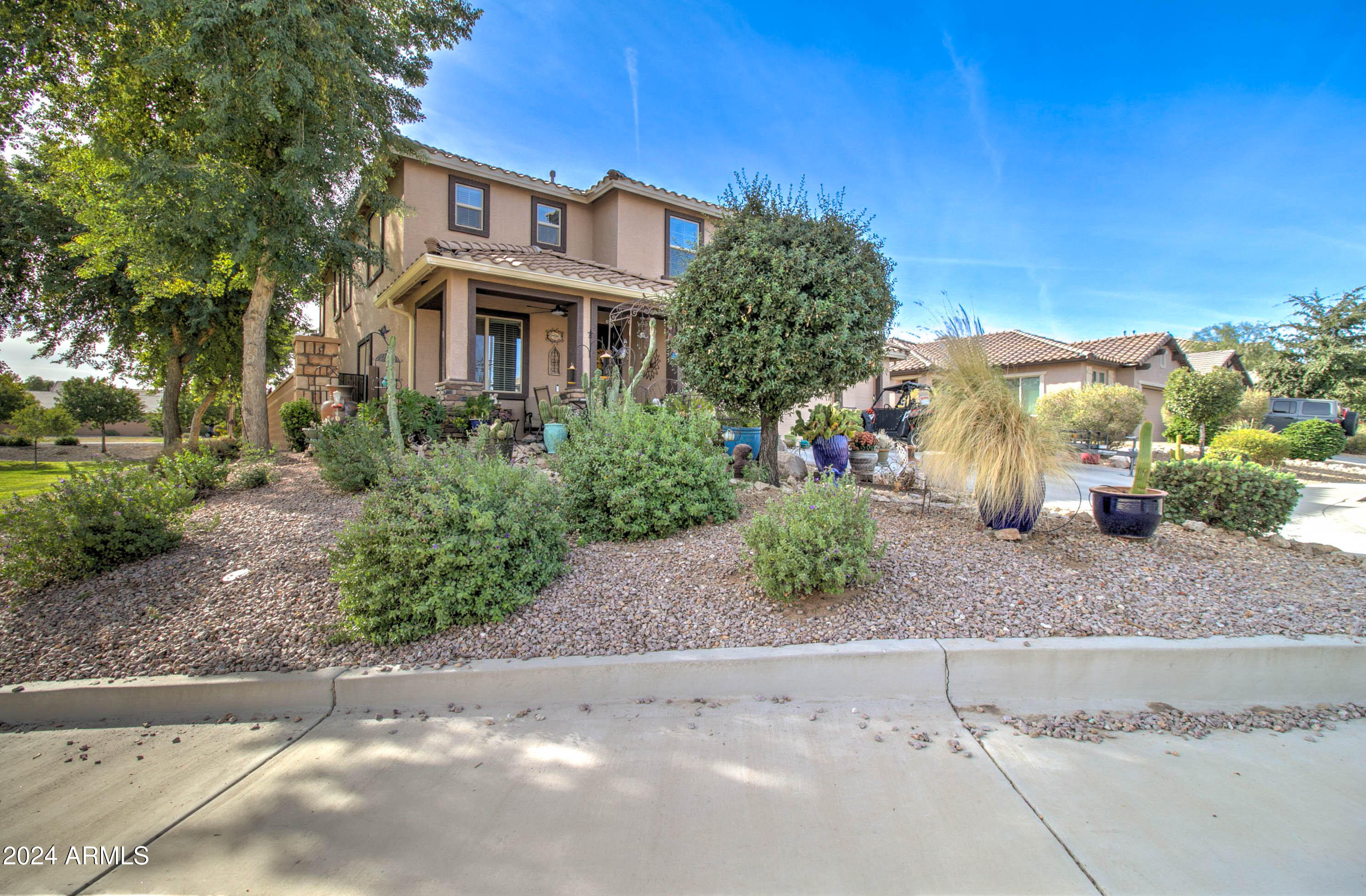 4323 W MAGGIE Drive
