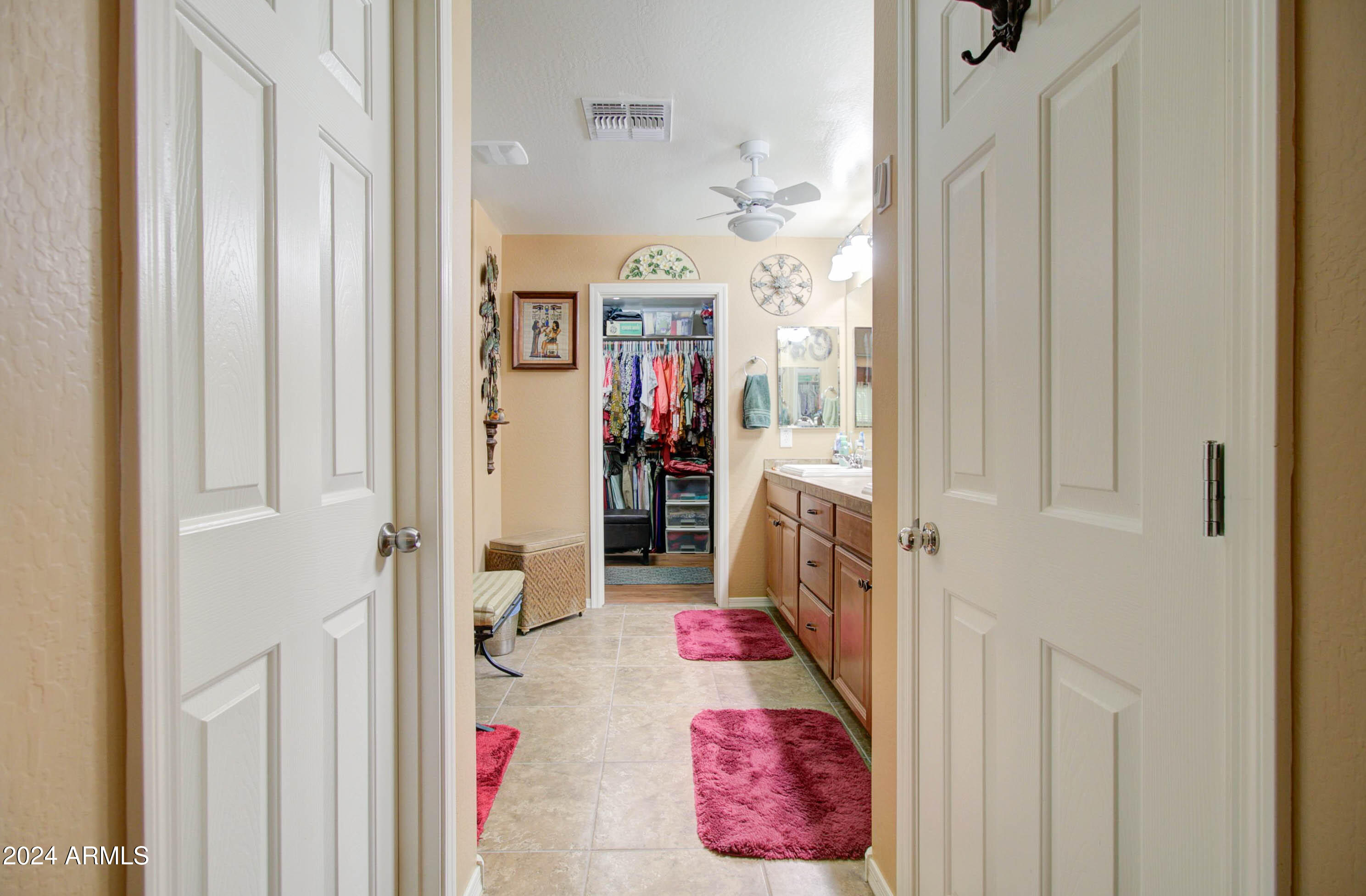 4323 W MAGGIE Drive