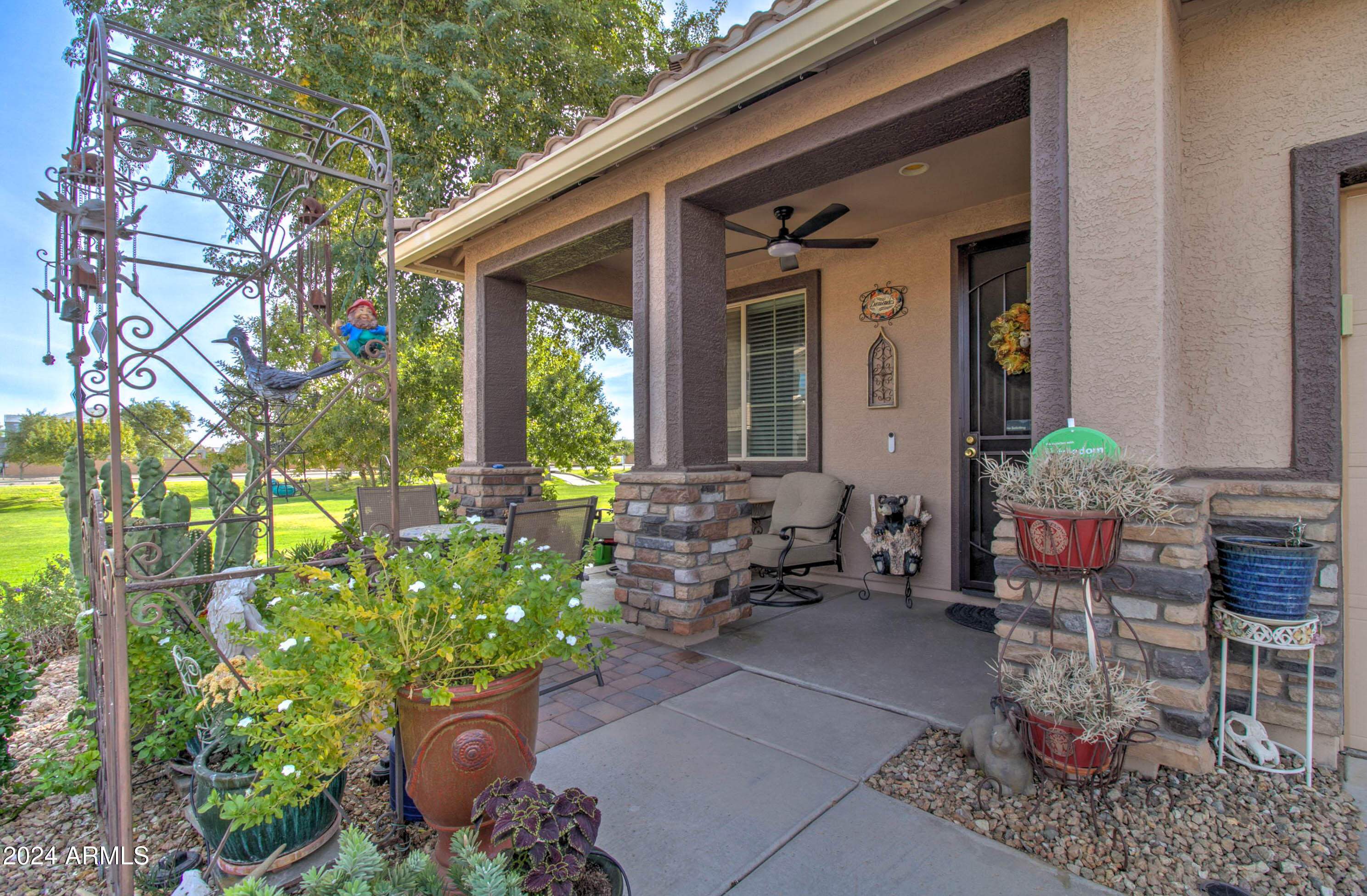 4323 W MAGGIE Drive