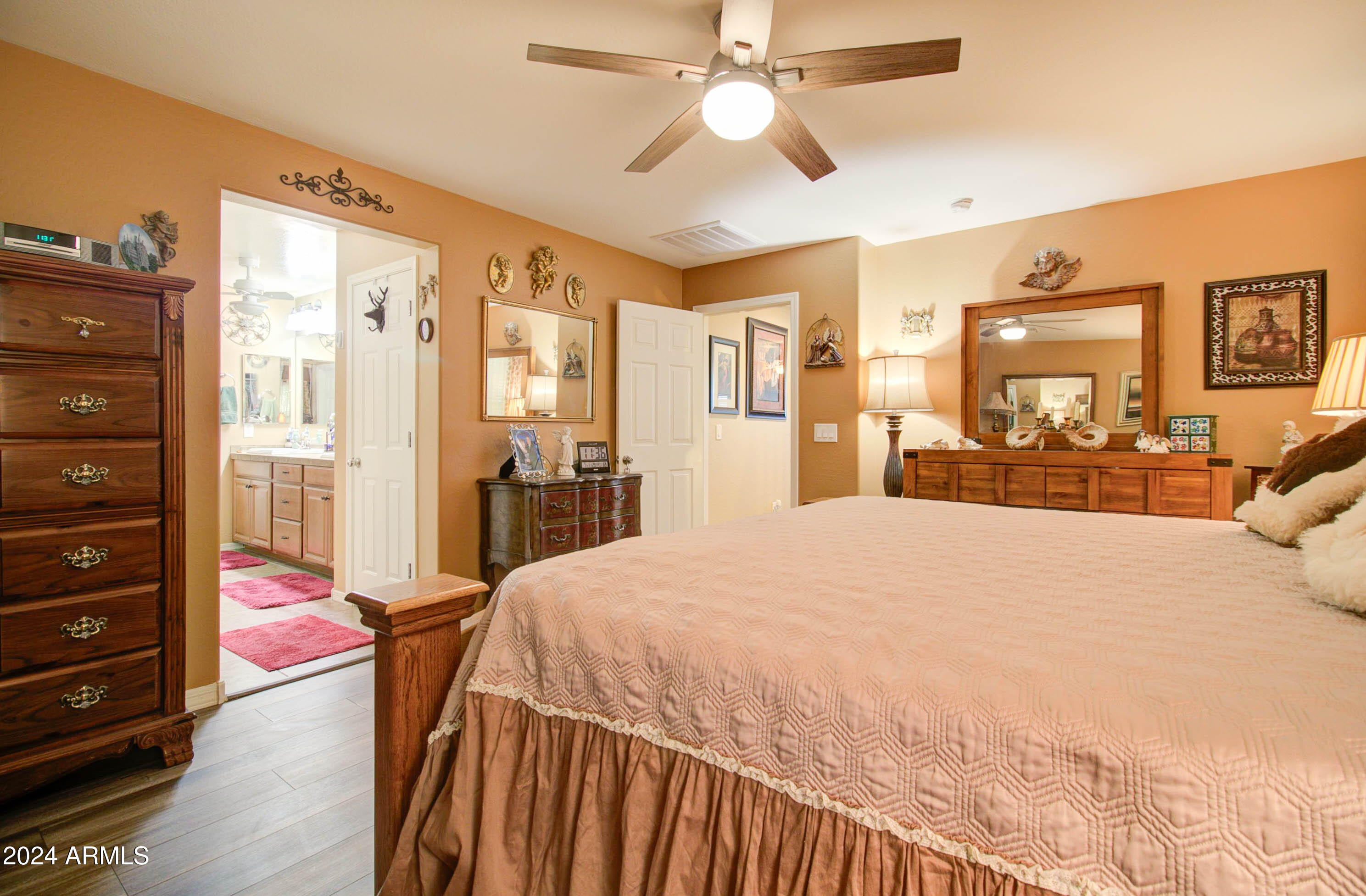 4323 W MAGGIE Drive