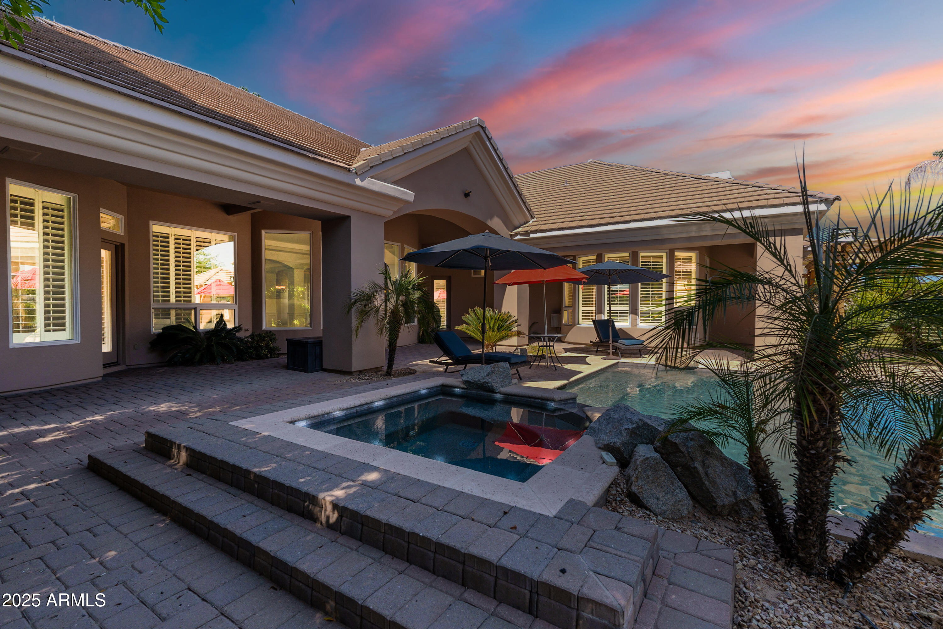 3949 E NORCROFT Circle