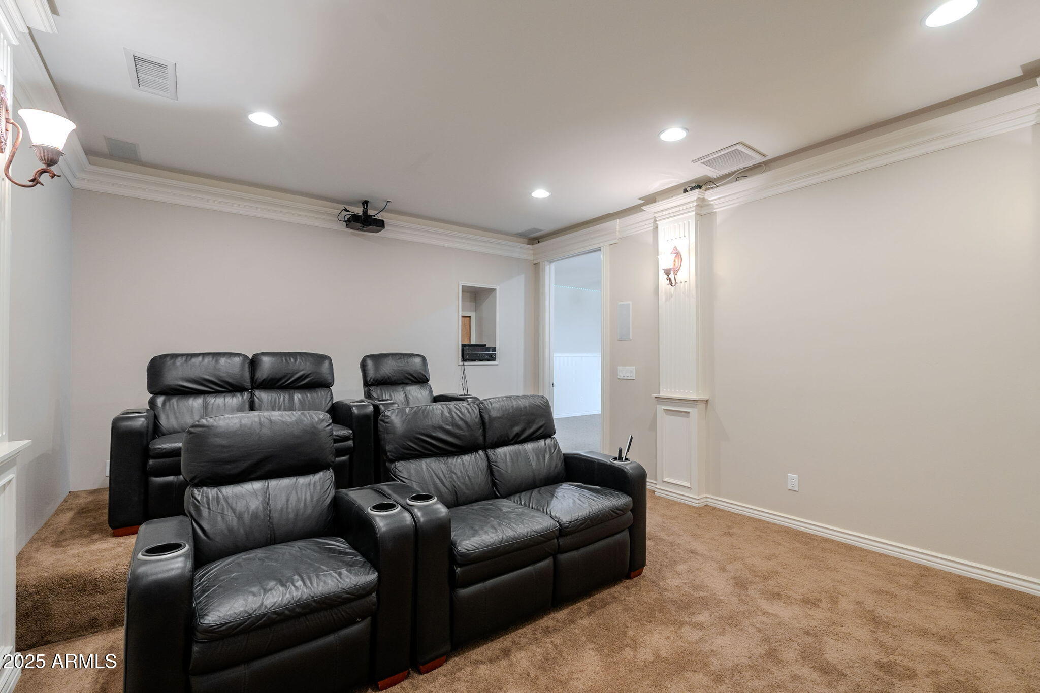 3949 E NORCROFT Circle