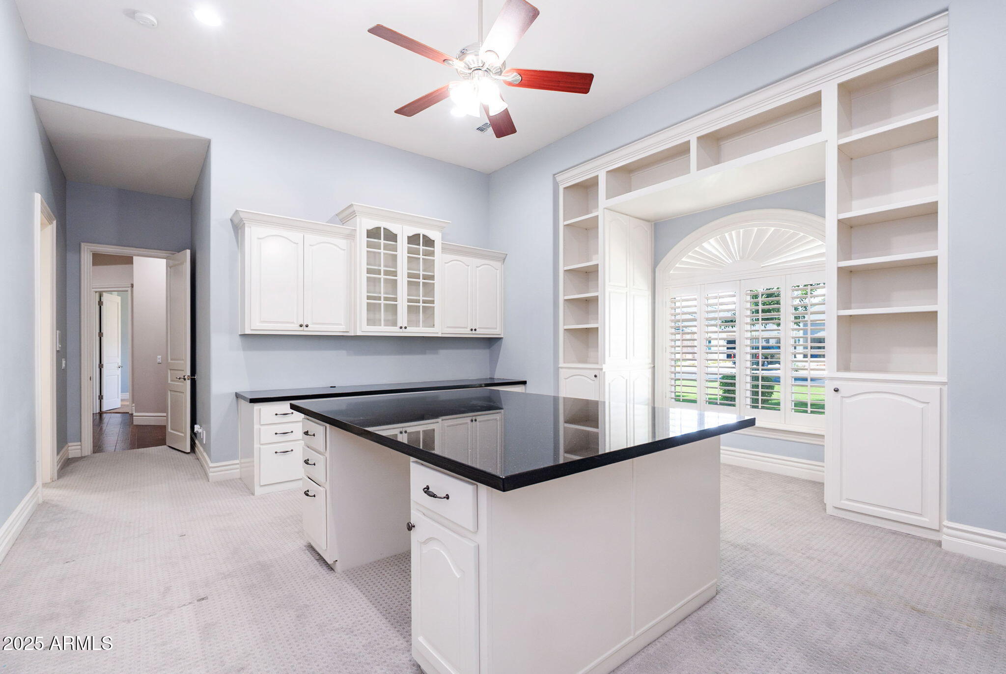 3949 E NORCROFT Circle