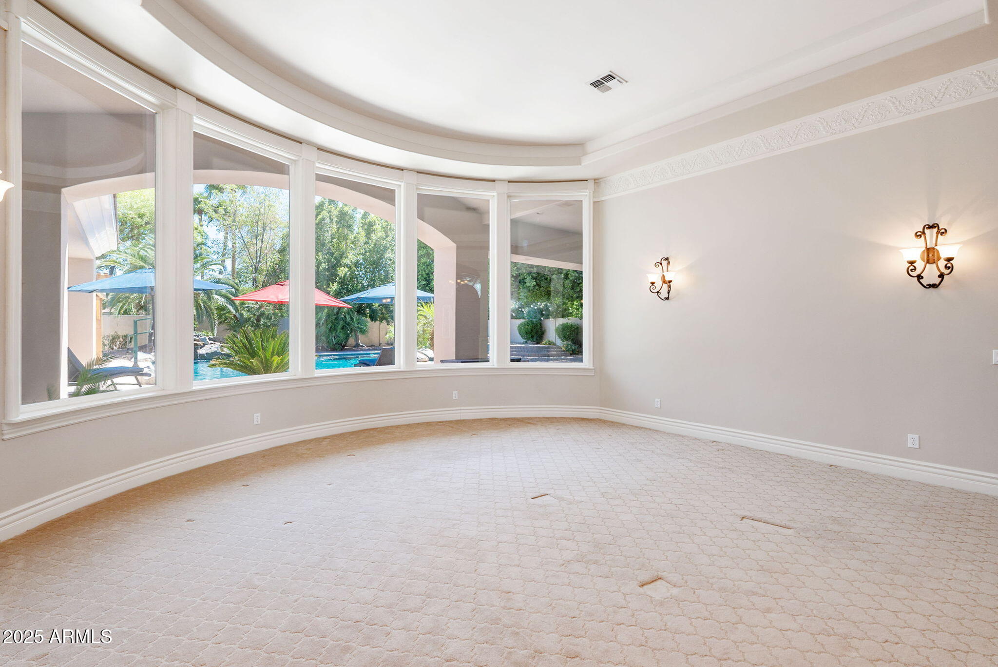 3949 E NORCROFT Circle