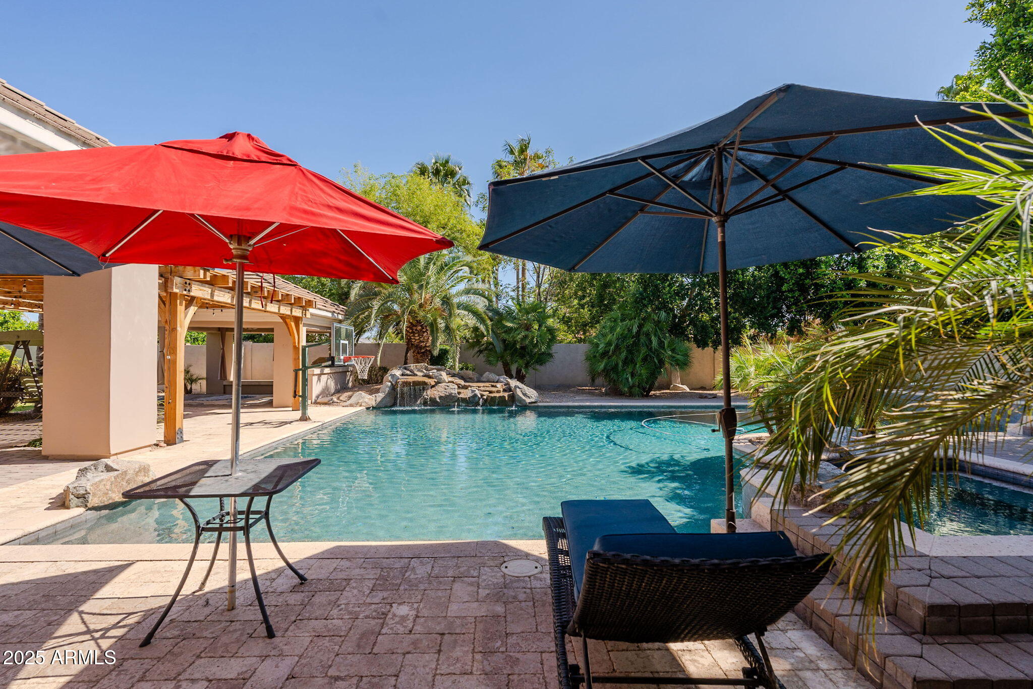 3949 E NORCROFT Circle