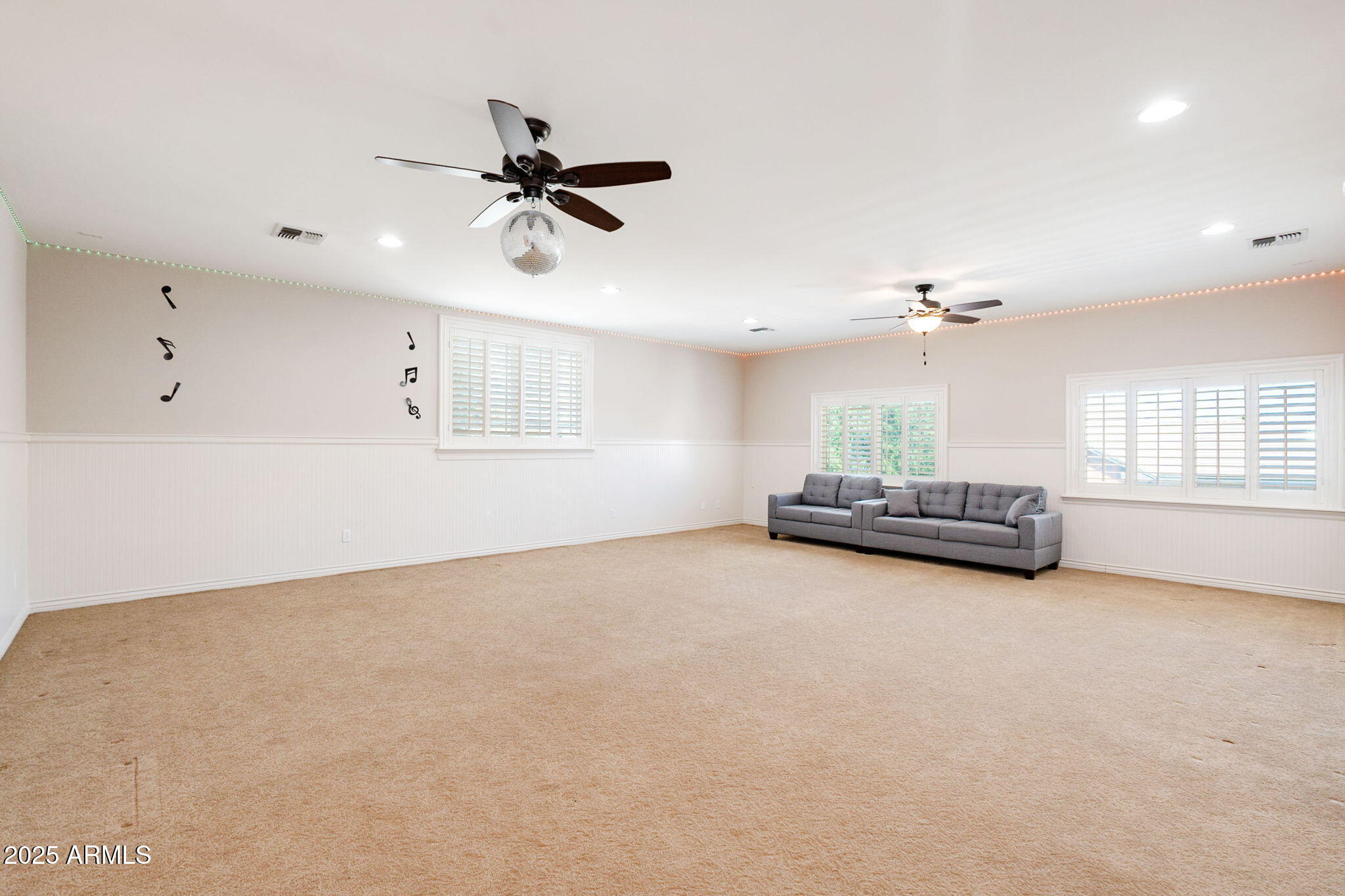 3949 E NORCROFT Circle