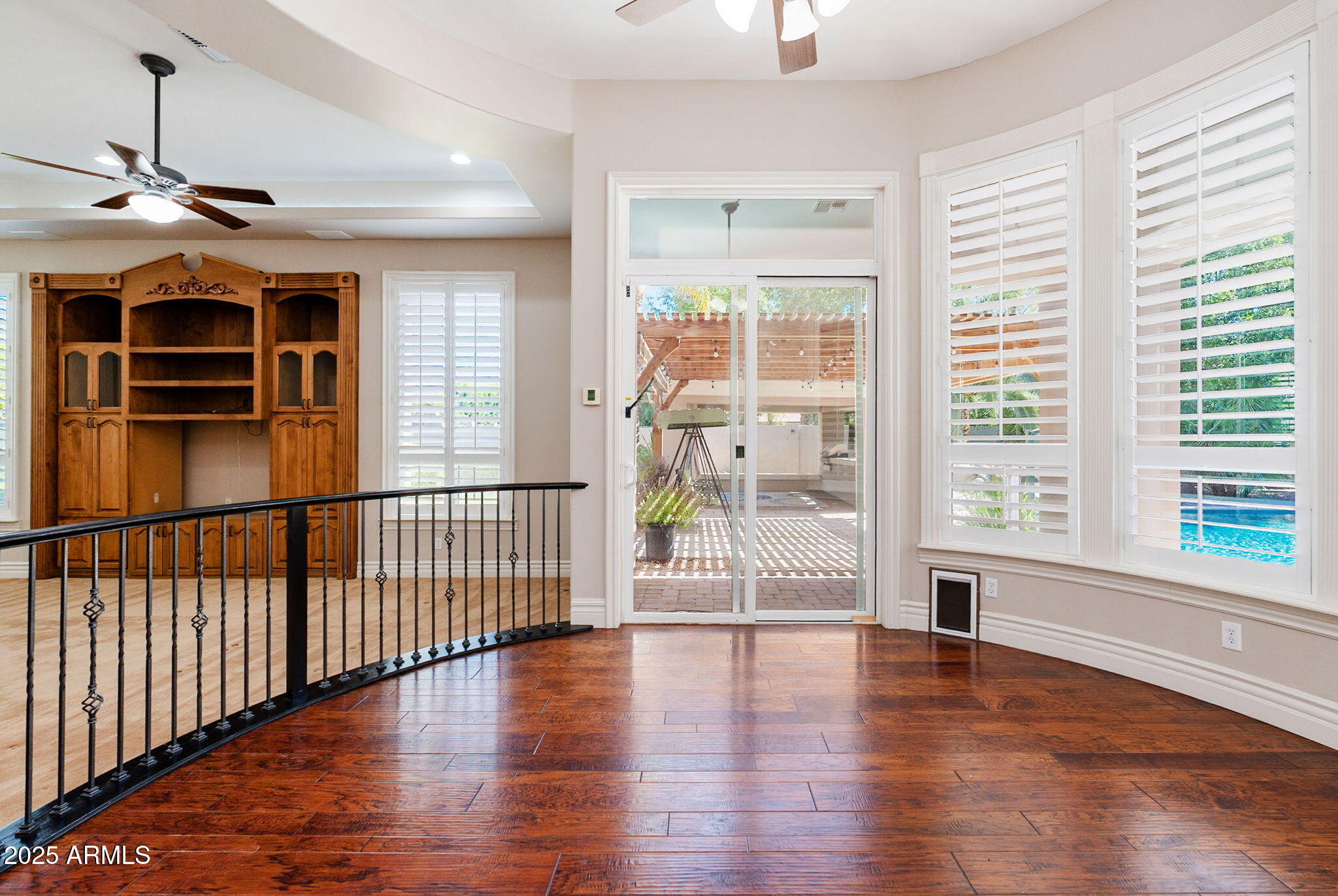 3949 E NORCROFT Circle