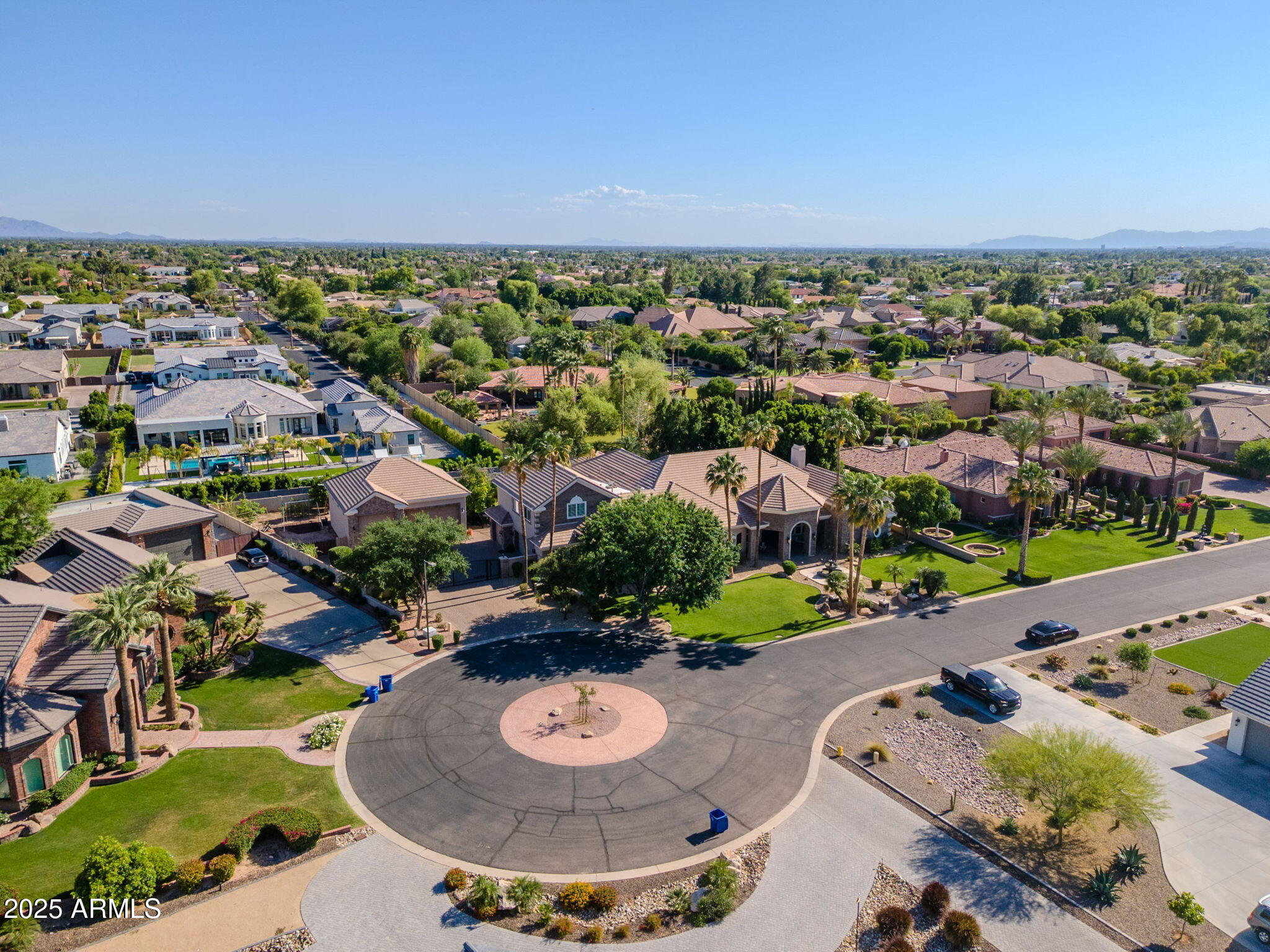 3949 E NORCROFT Circle