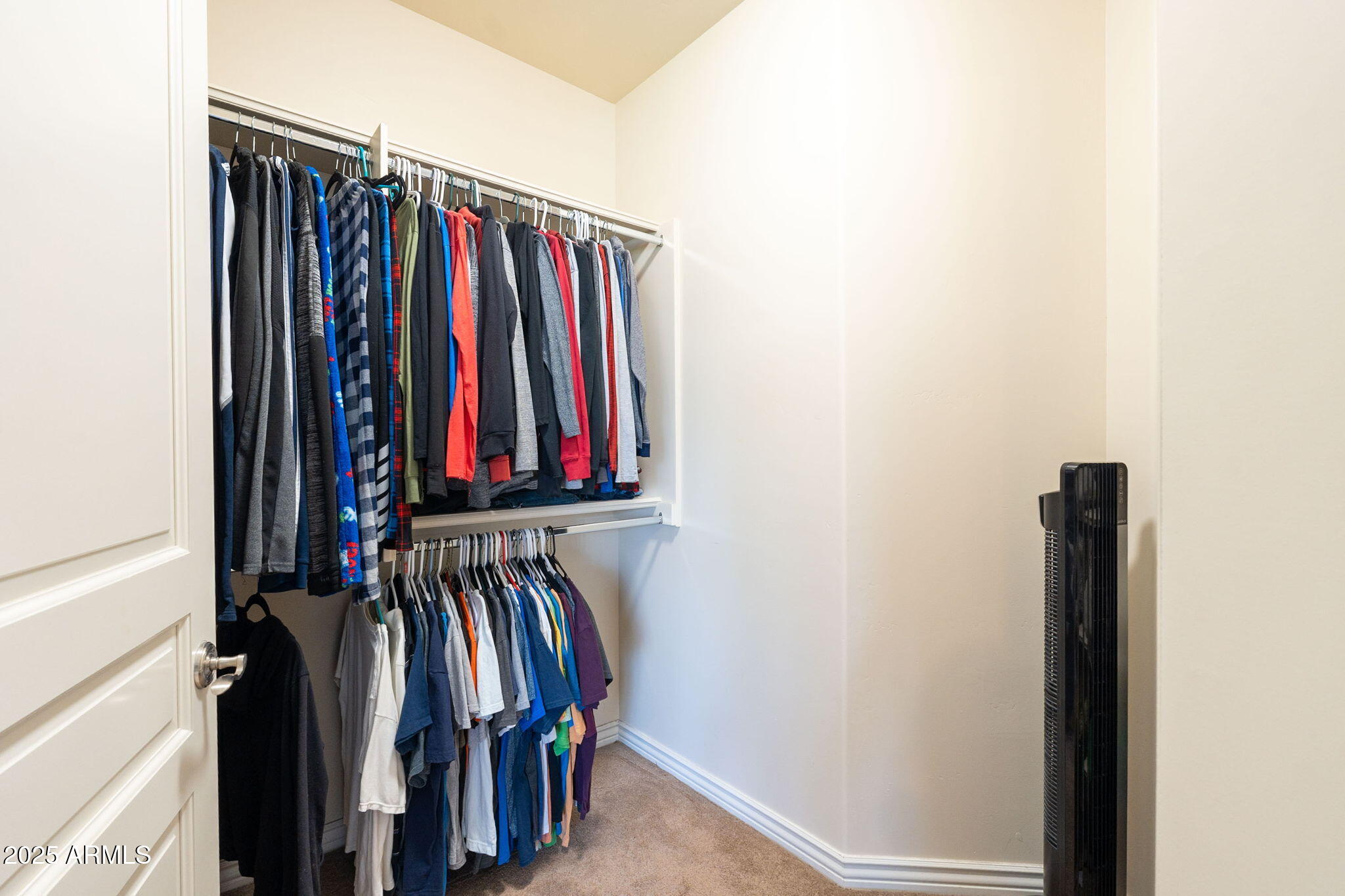 3949 E NORCROFT Circle