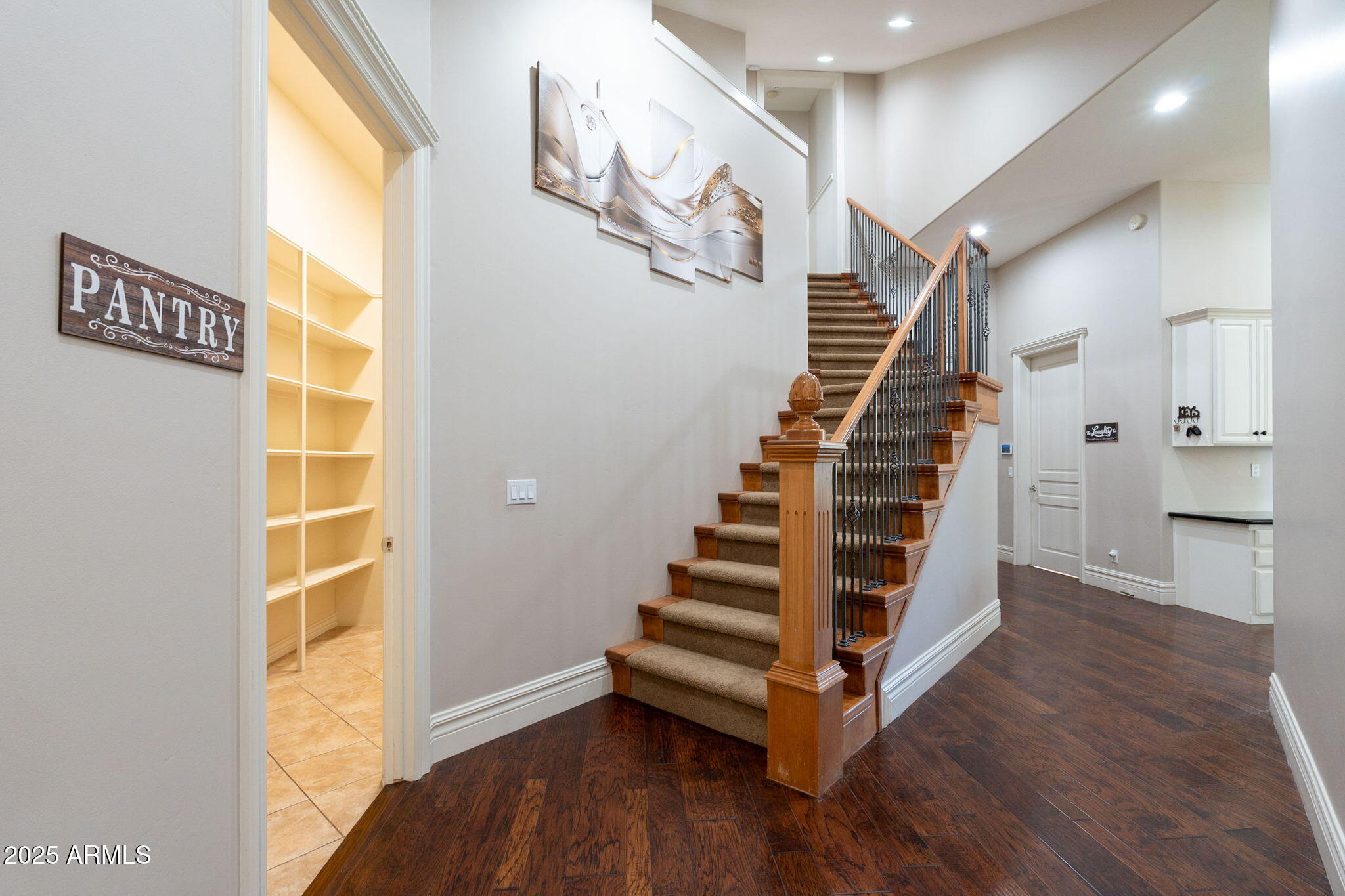 3949 E NORCROFT Circle