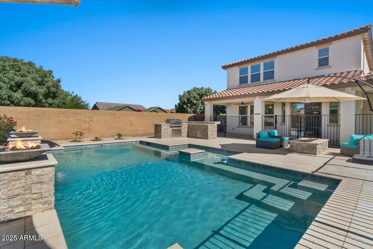 19718 E PEARTREE Lane