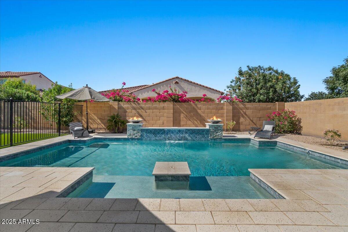 19718 E PEARTREE Lane