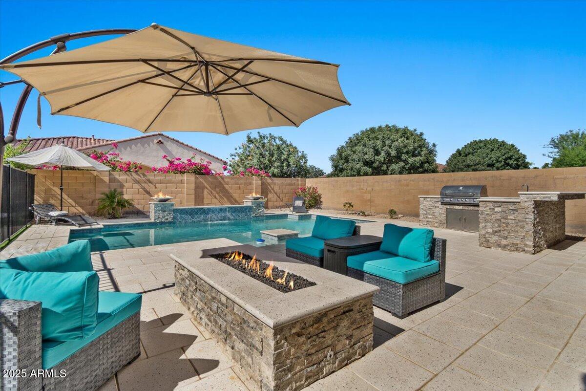 19718 E PEARTREE Lane