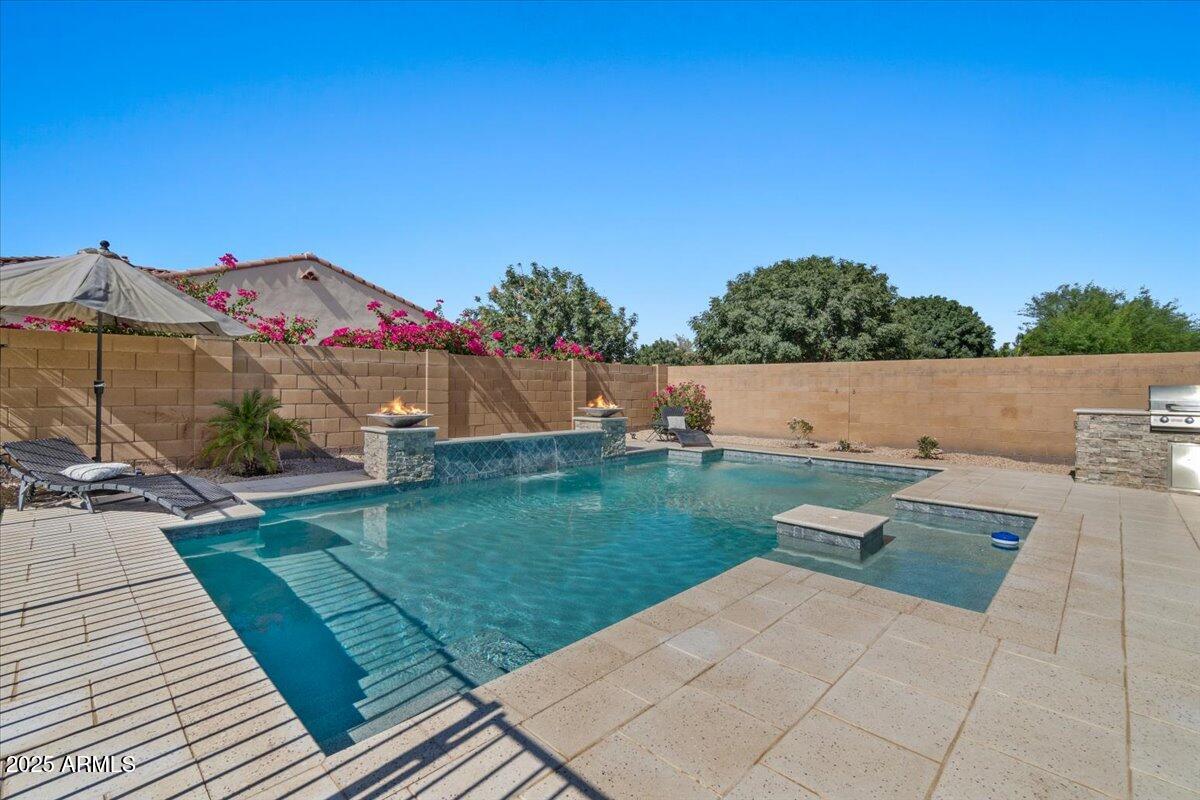 19718 E PEARTREE Lane