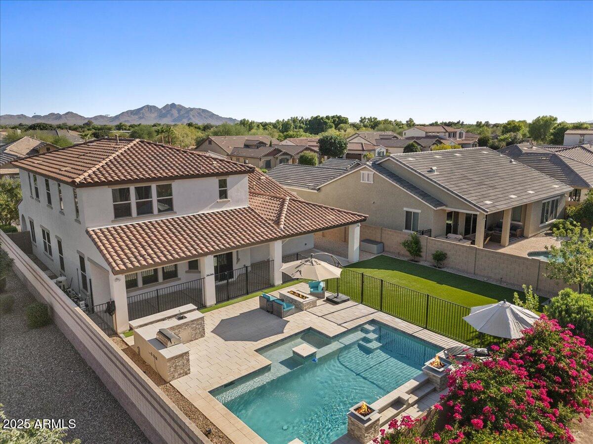 19718 E PEARTREE Lane