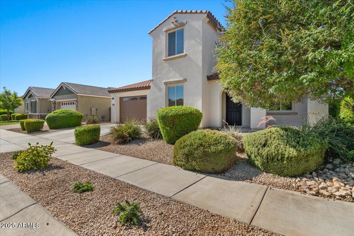 19718 E PEARTREE Lane